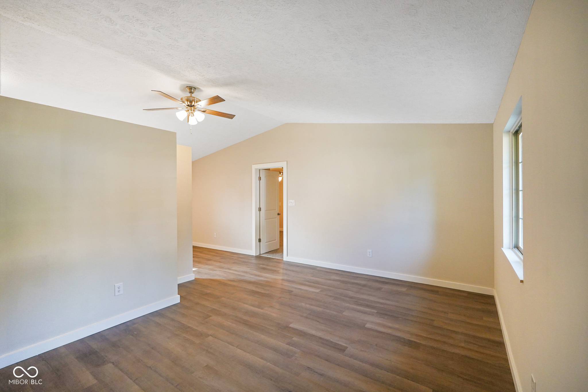 Indianapolis, IN 46221,5601 Milhouse RD