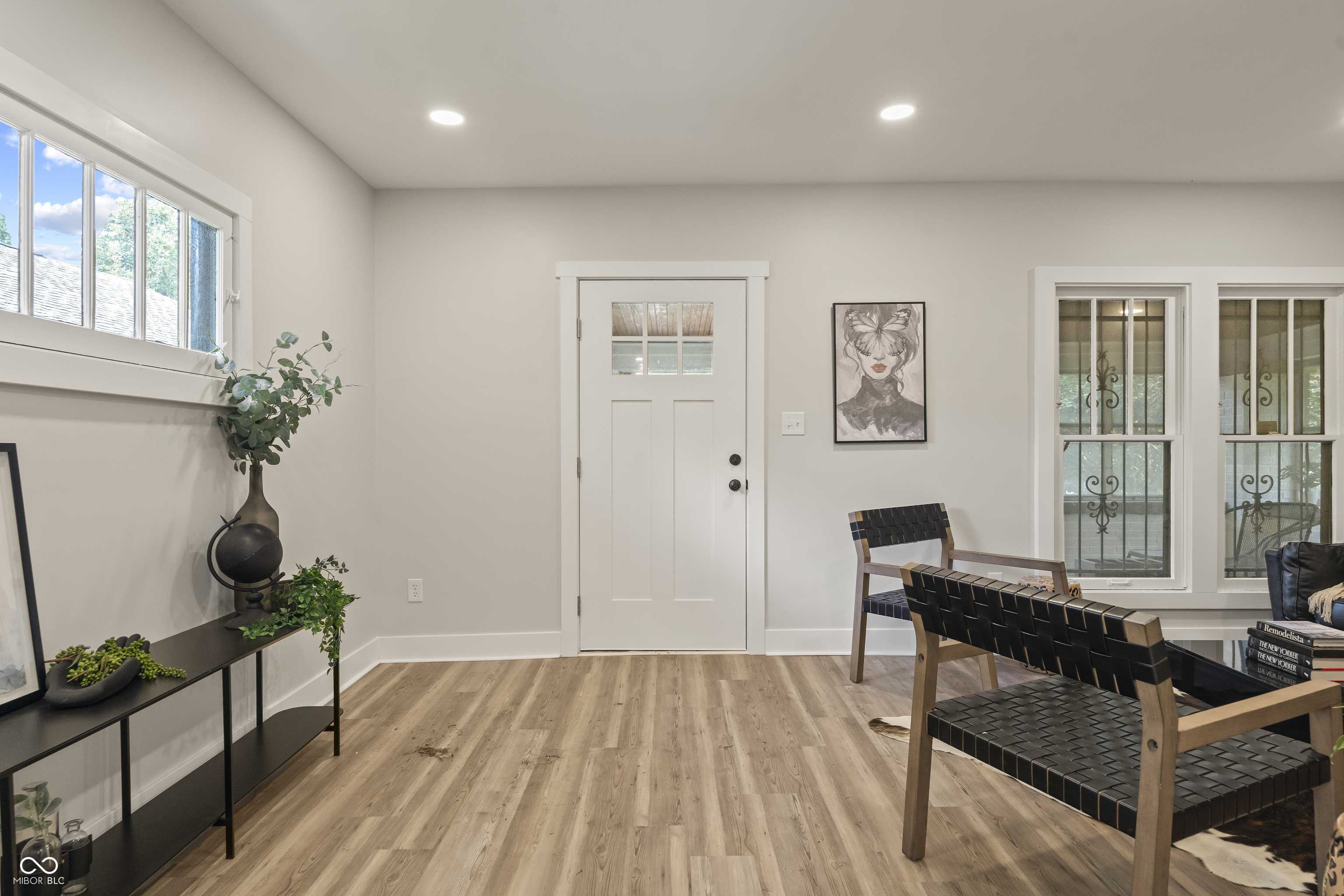 Indianapolis, IN 46219,5845 Julian AVE