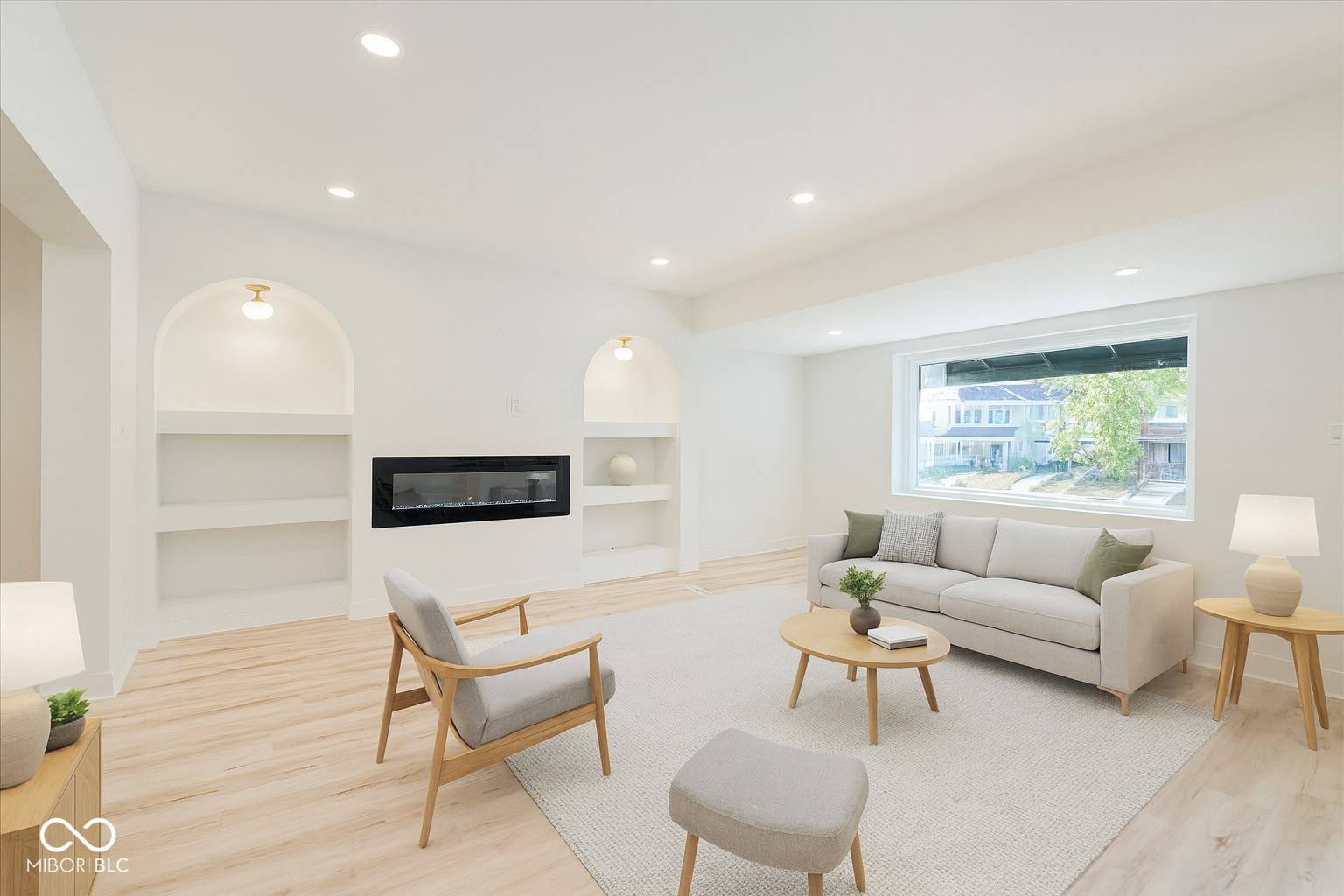 Indianapolis, IN 46205,3033 N College AVE