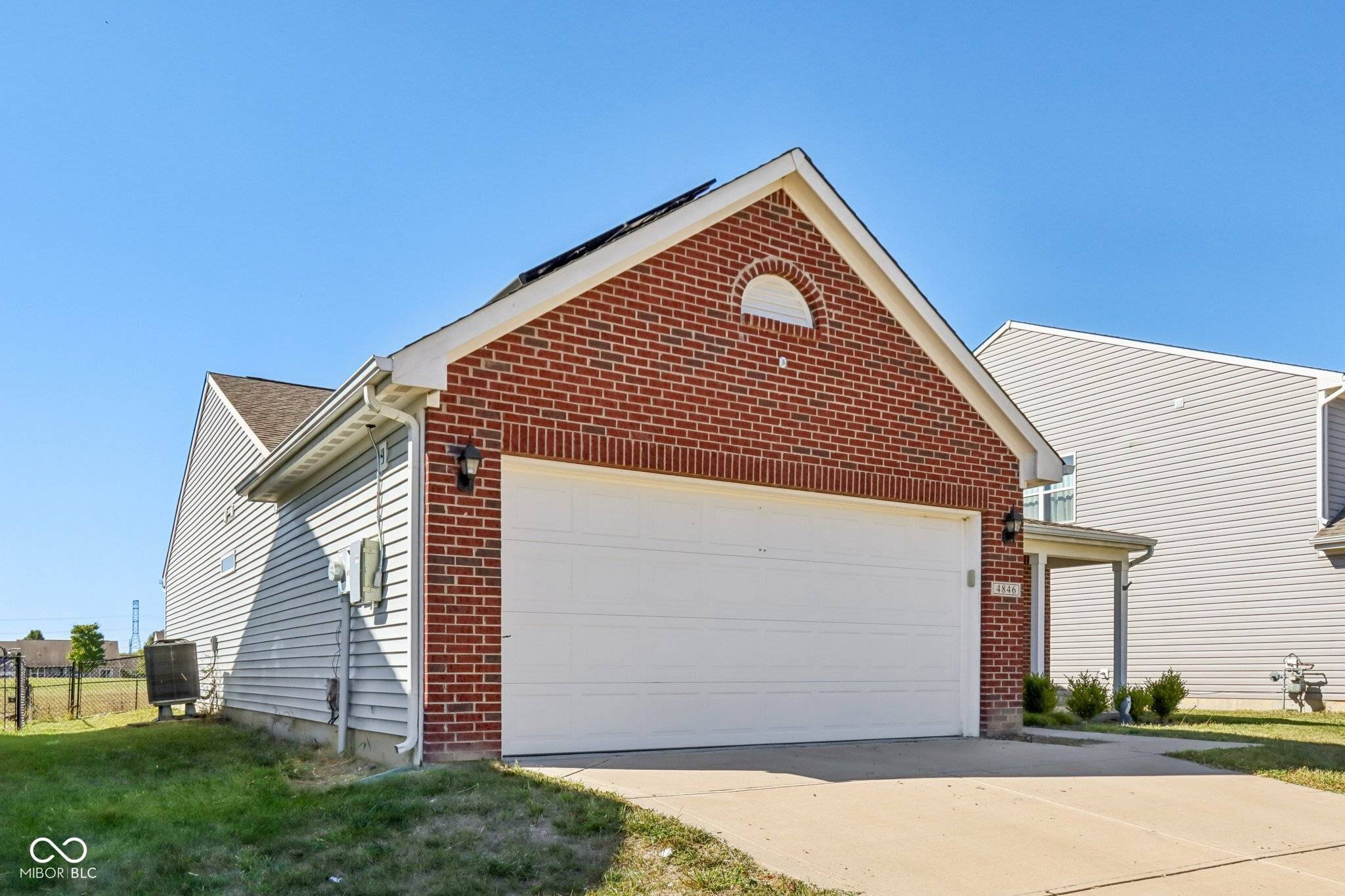 Indianapolis, IN 46235,4846 Chip Shot LN