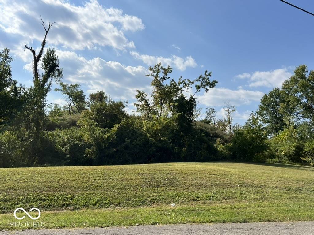 Indianapolis, IN 46268,7610 Walnut DR