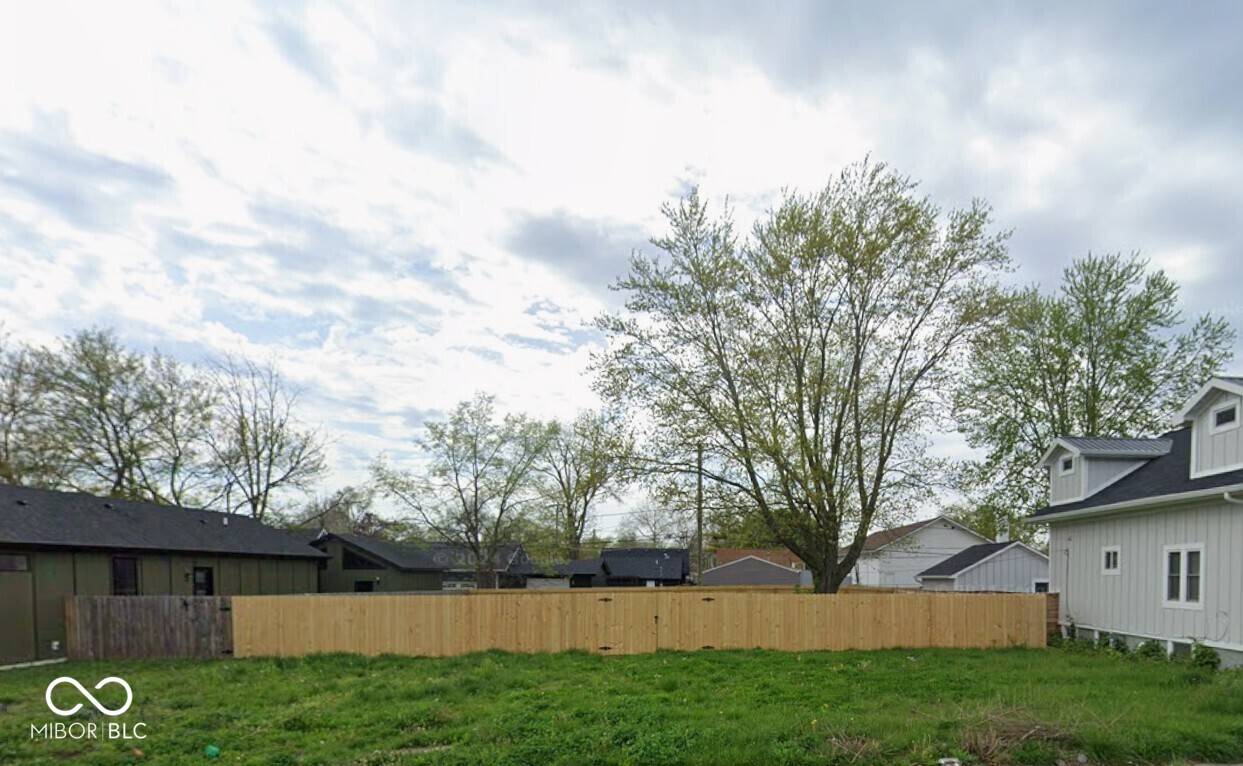 Indianapolis, IN 46203,914 Saint Peter ST