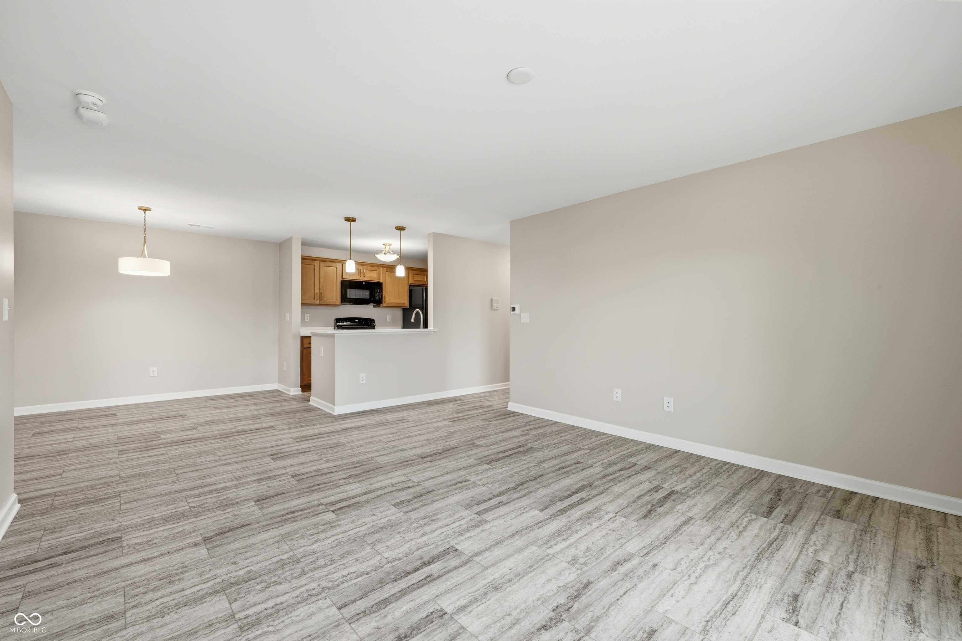 Carmel, IN 46032,12515 Timber Creek DR #8