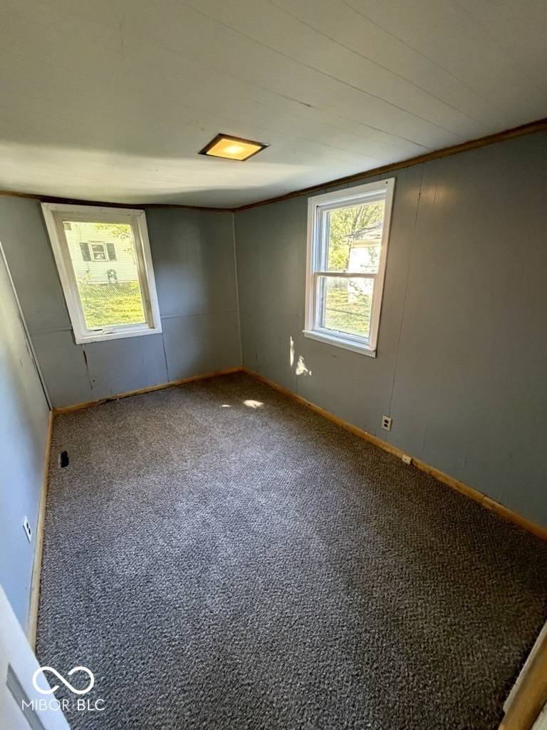 Muncie, IN 47302,2511 E 16th ST