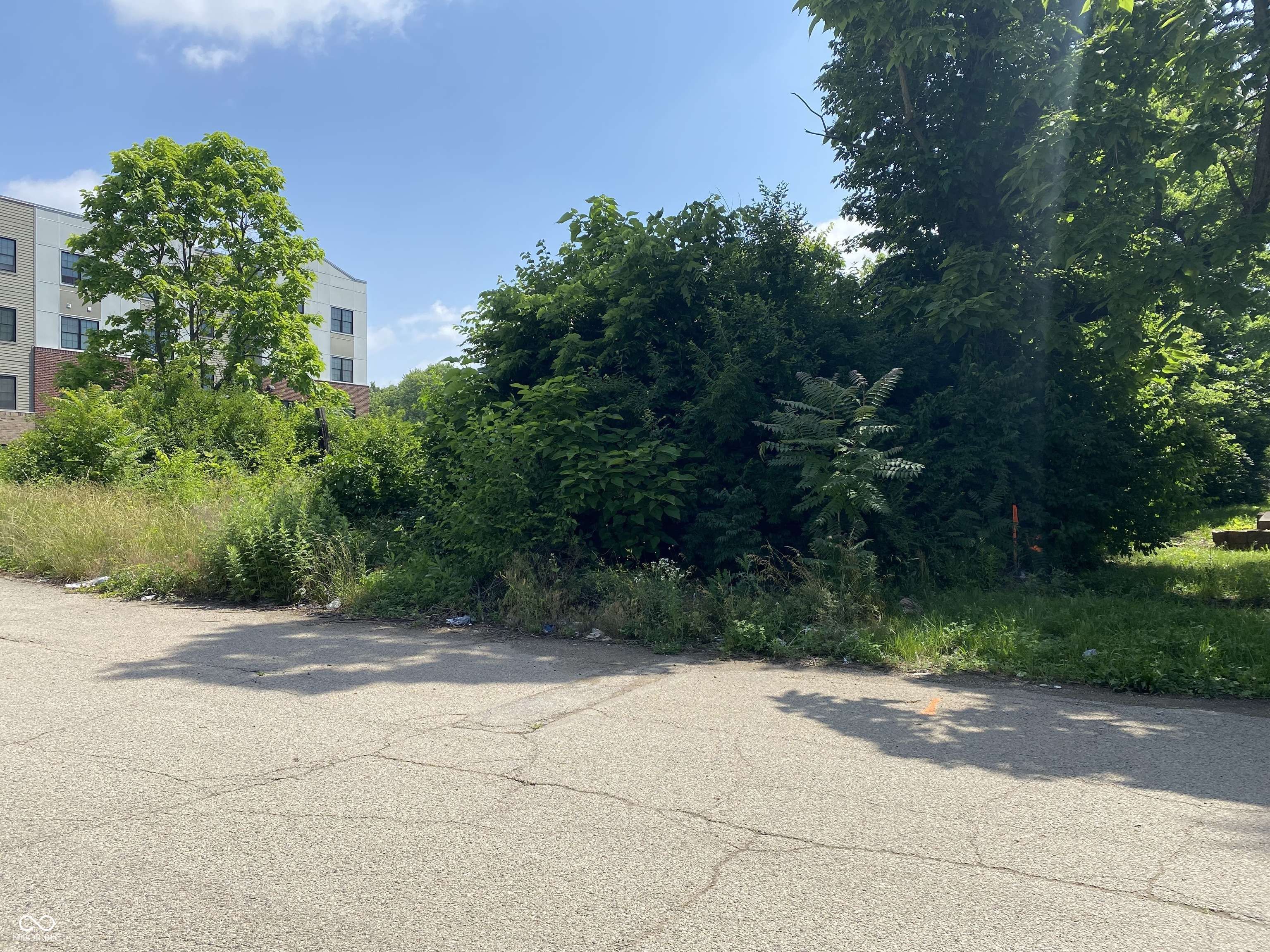 Indianapolis, IN 46202,2071 Yandes ST