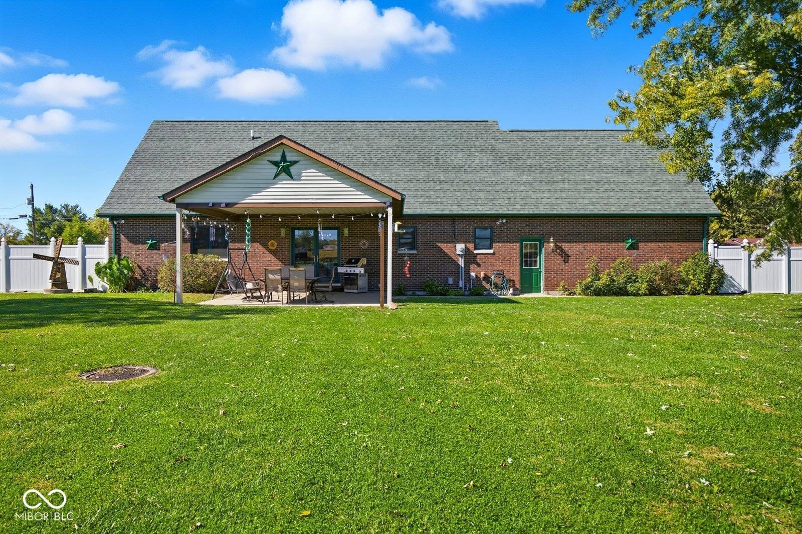 Batesville, IN 47006,14314 N Morris Washington ST