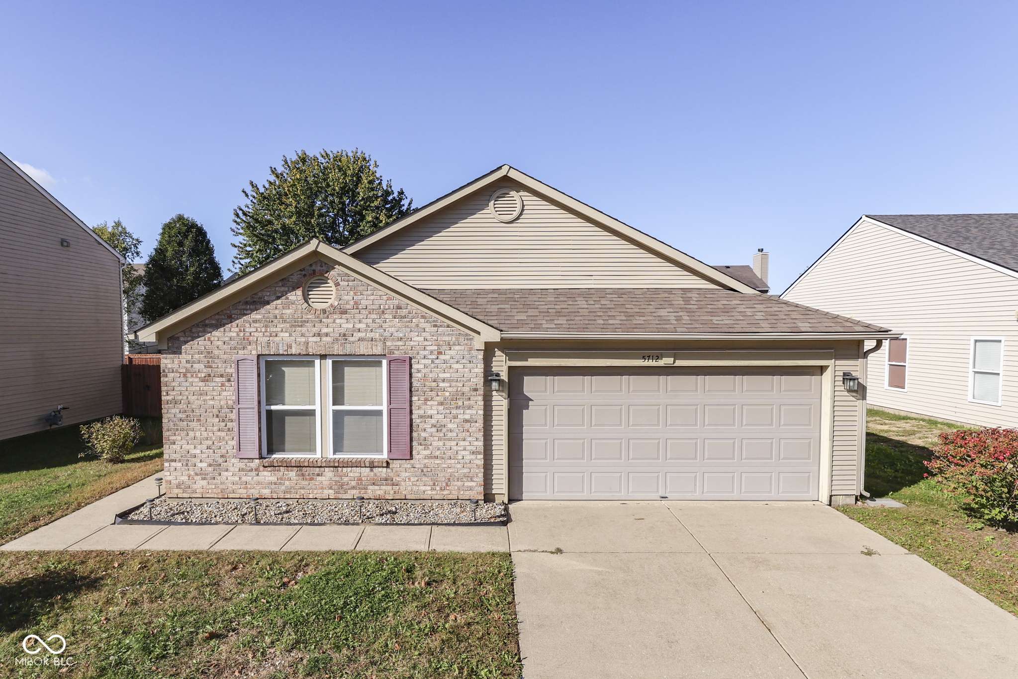 Indianapolis, IN 46237,5712 Grassy Bank DR