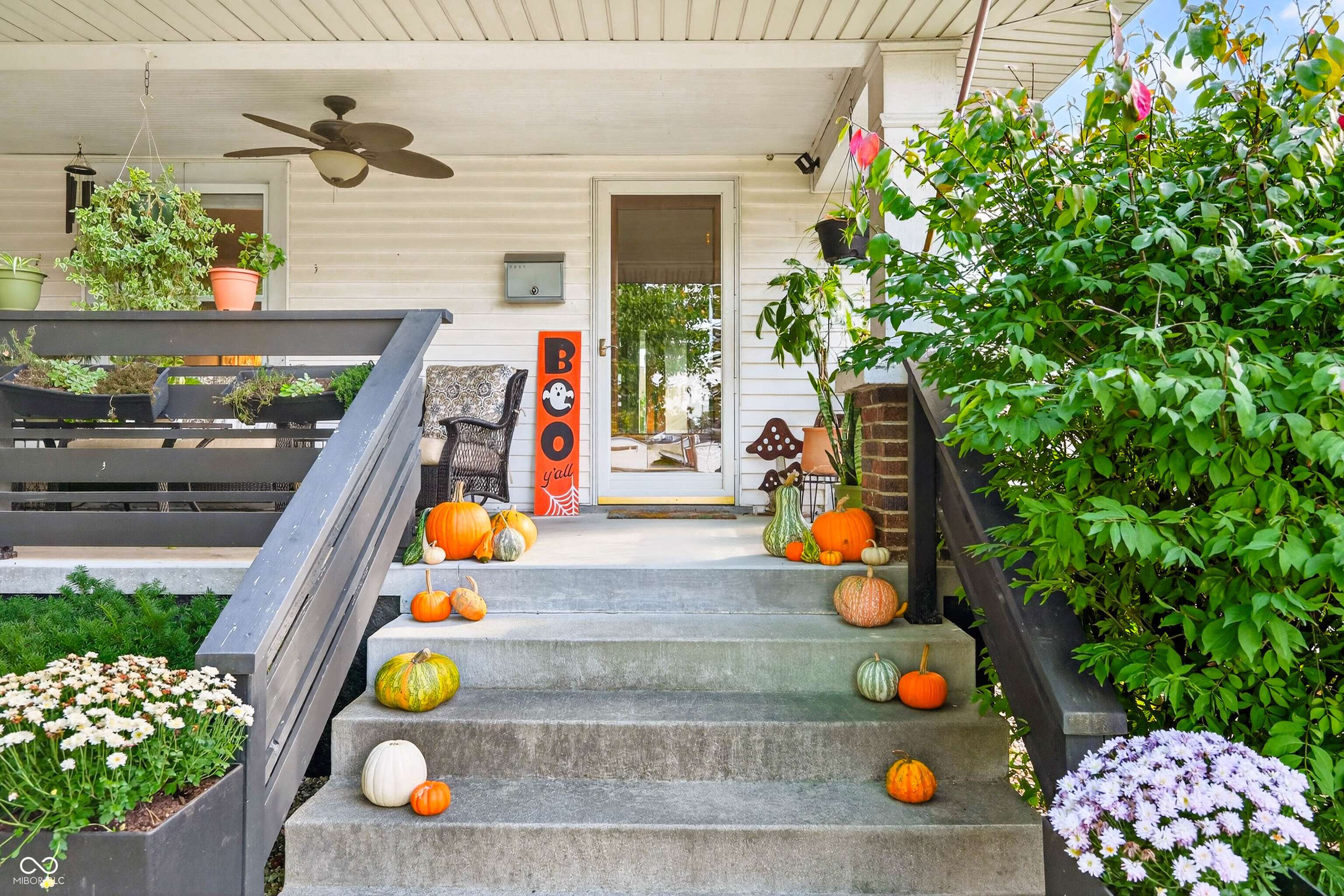 Seymour, IN 47274,727 W 2nd ST