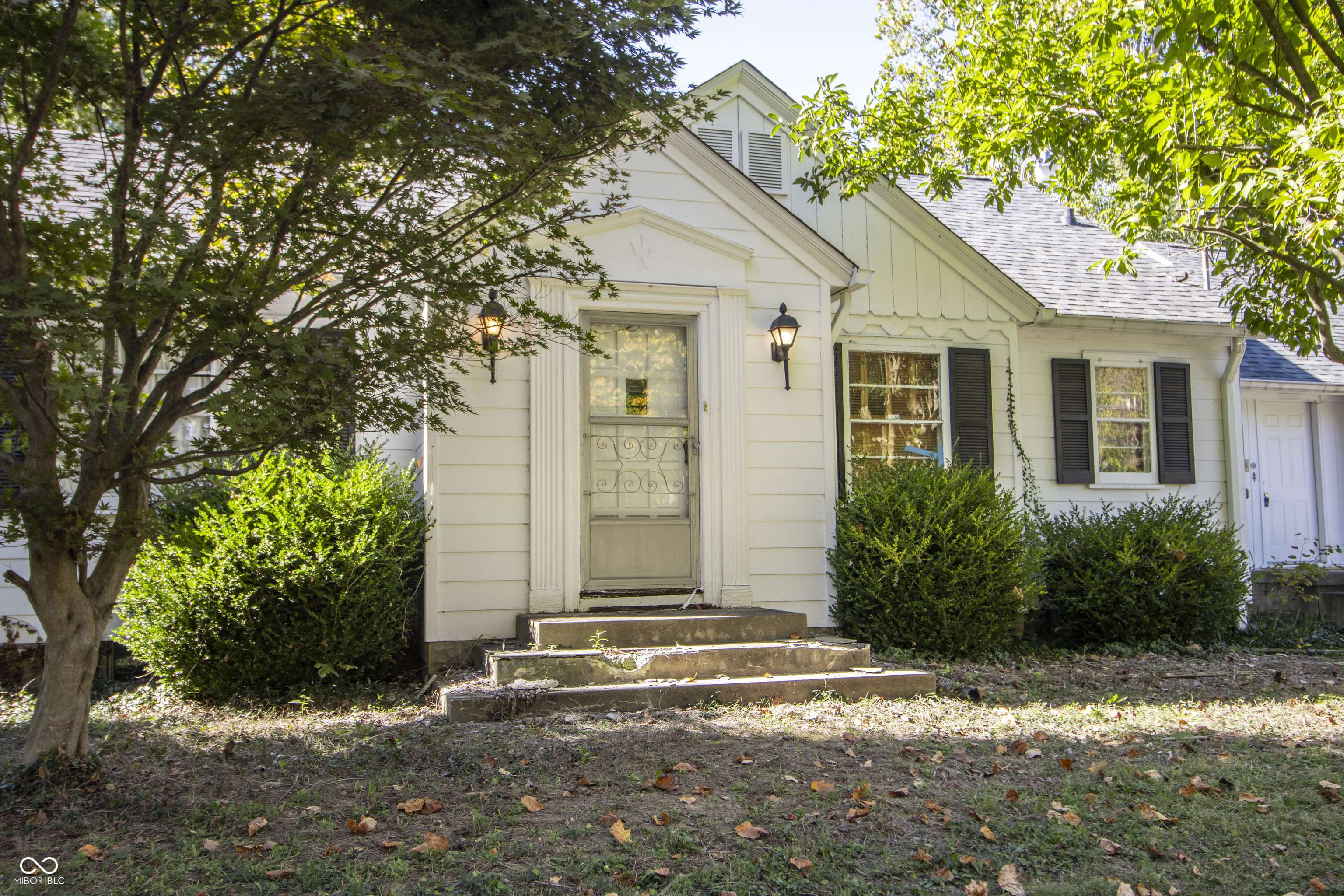 Indianapolis, IN 46221,6040 S High School RD