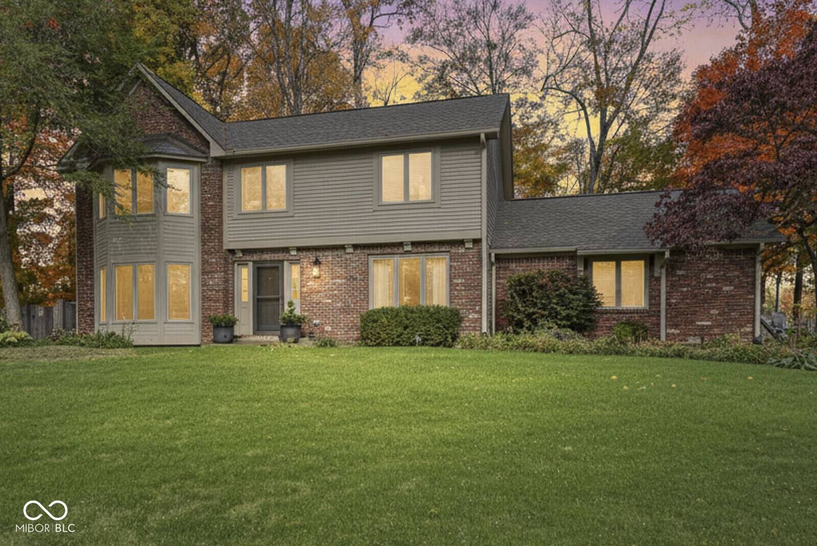 Noblesville, IN 46060,102 Glasgow LN