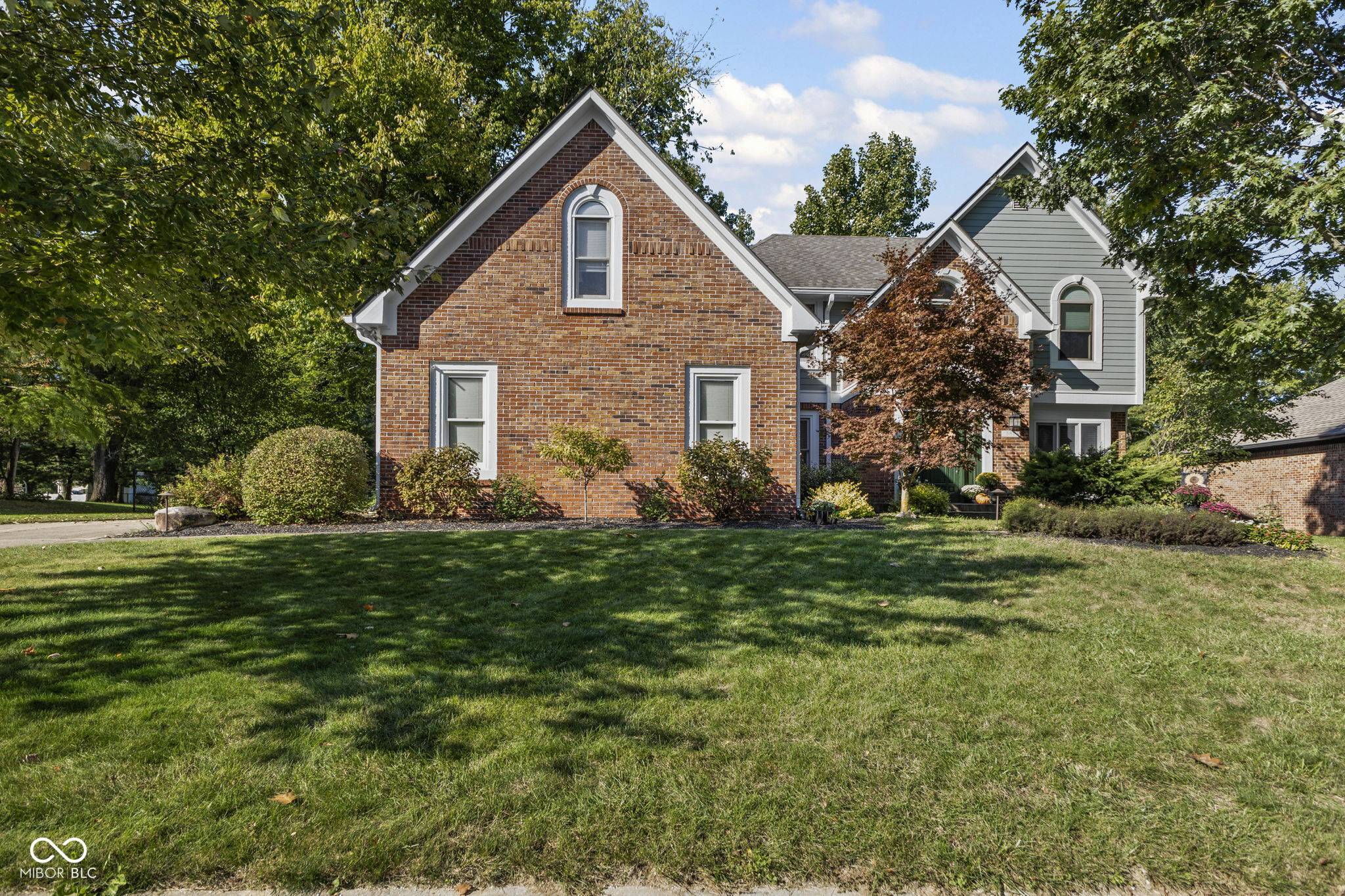 Greenwood, IN 46142,560 Vanhoy DR