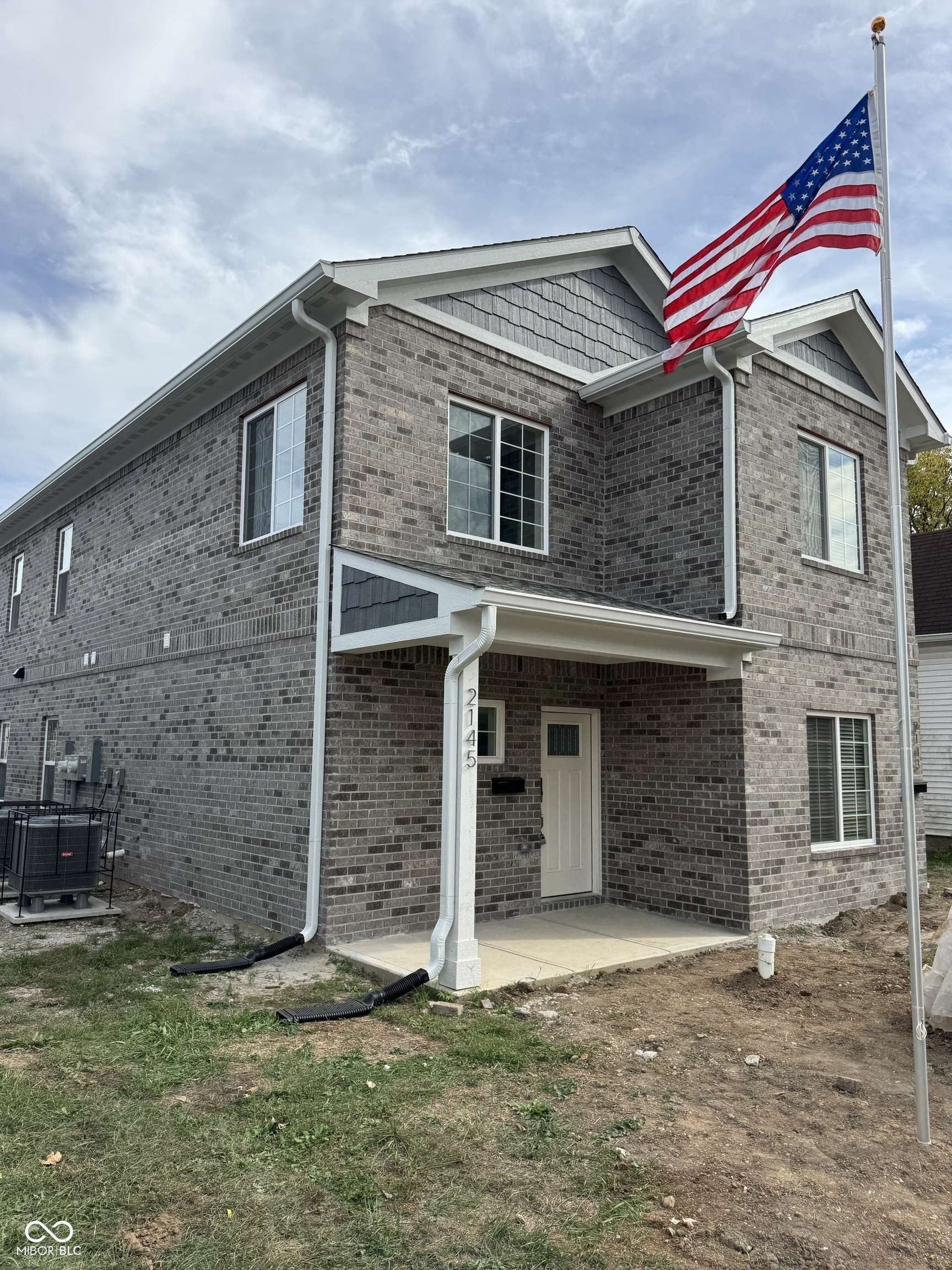 Indianapolis, IN 46202,2143 Columbia AVE