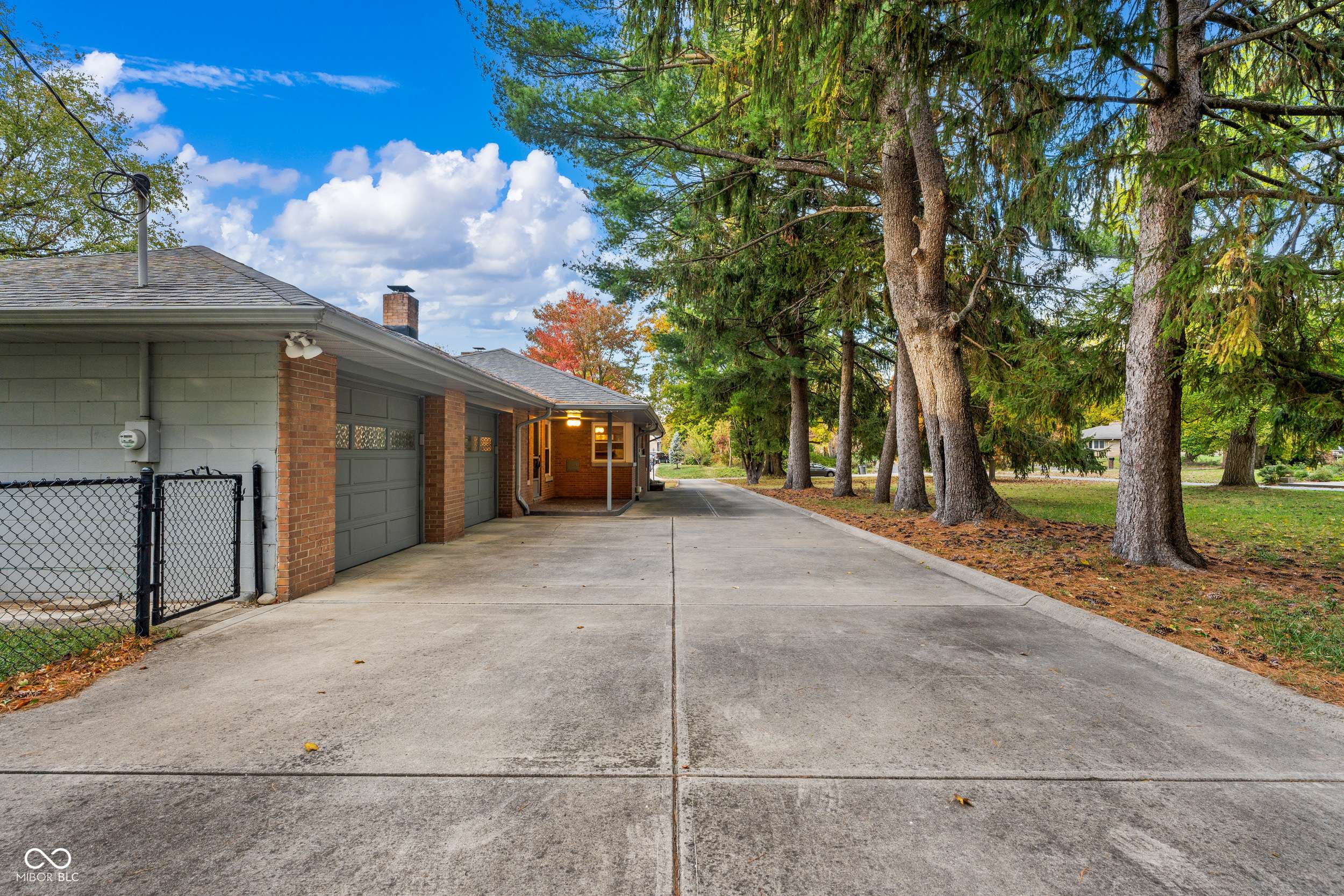 Indianapolis, IN 46219,6625 E 9th ST