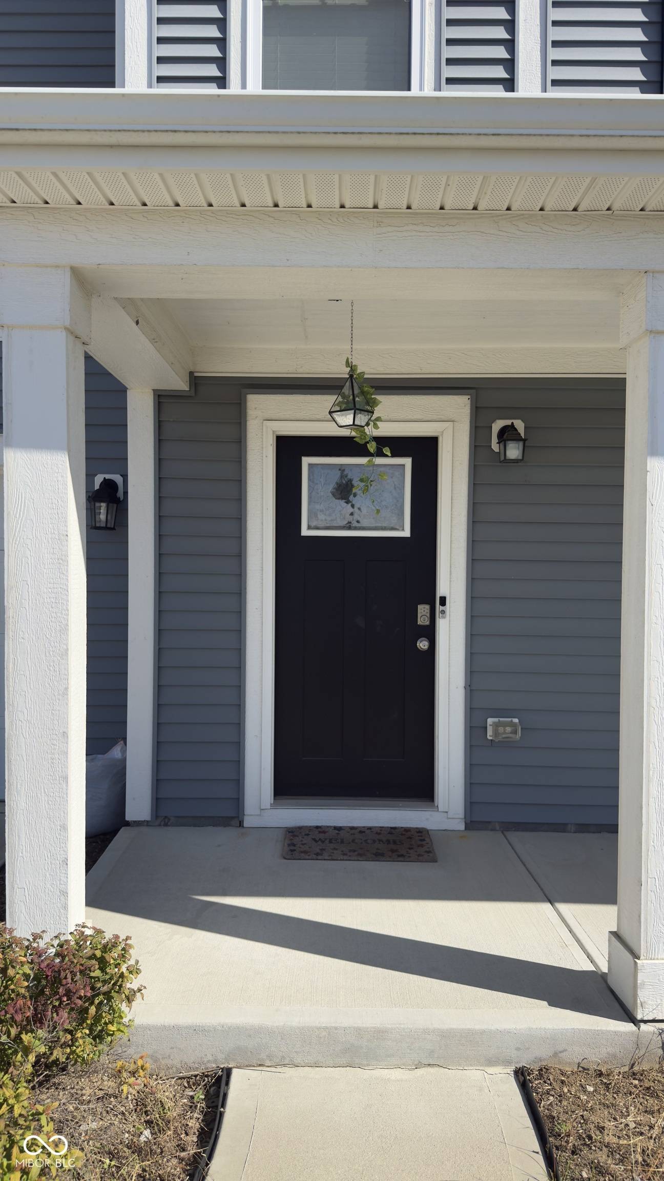 Indianapolis, IN 46237,8135 Borland DR