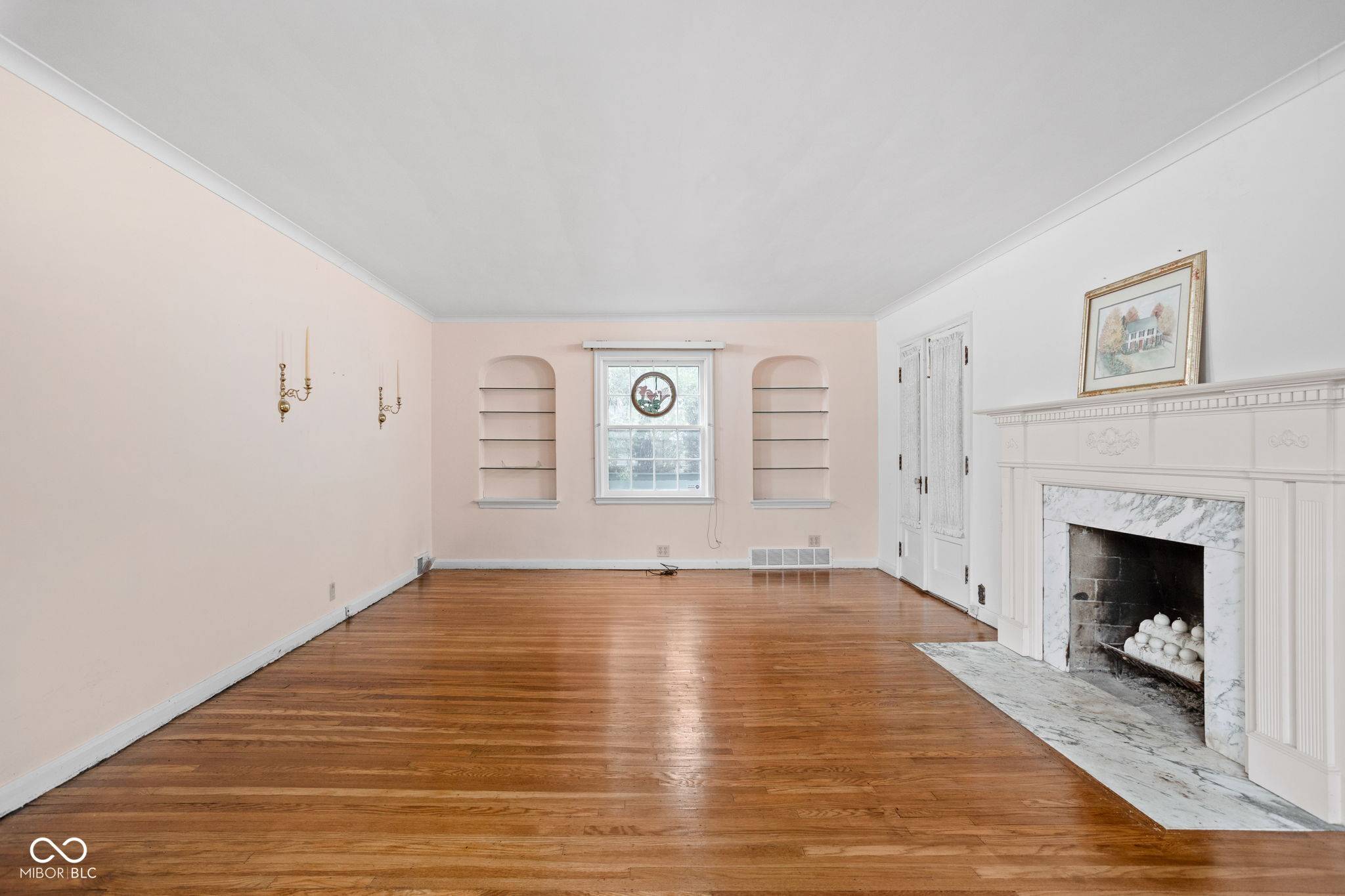 Indianapolis, IN 46205,415 E 45th ST