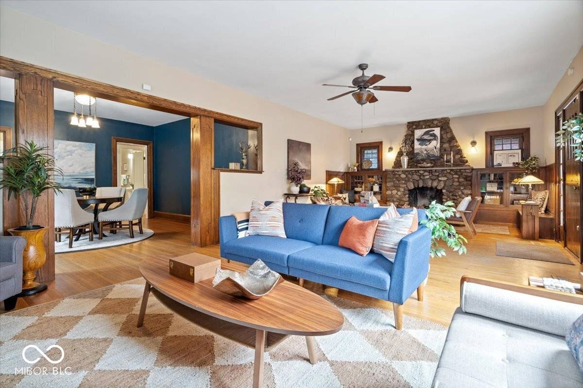 Indianapolis, IN 46201,734 N Riley AVE