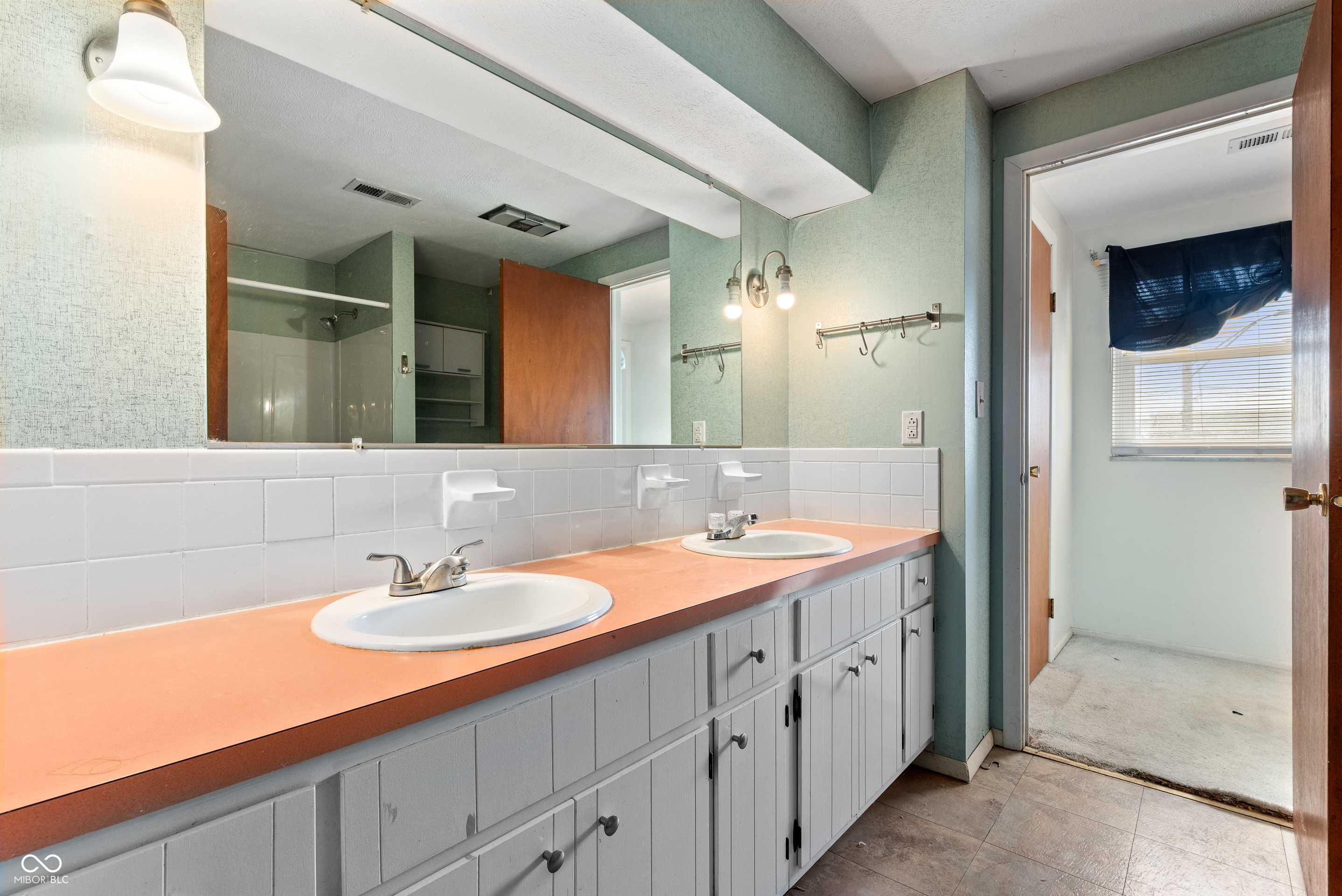 Indianapolis, IN 46229,9344 E 25th ST