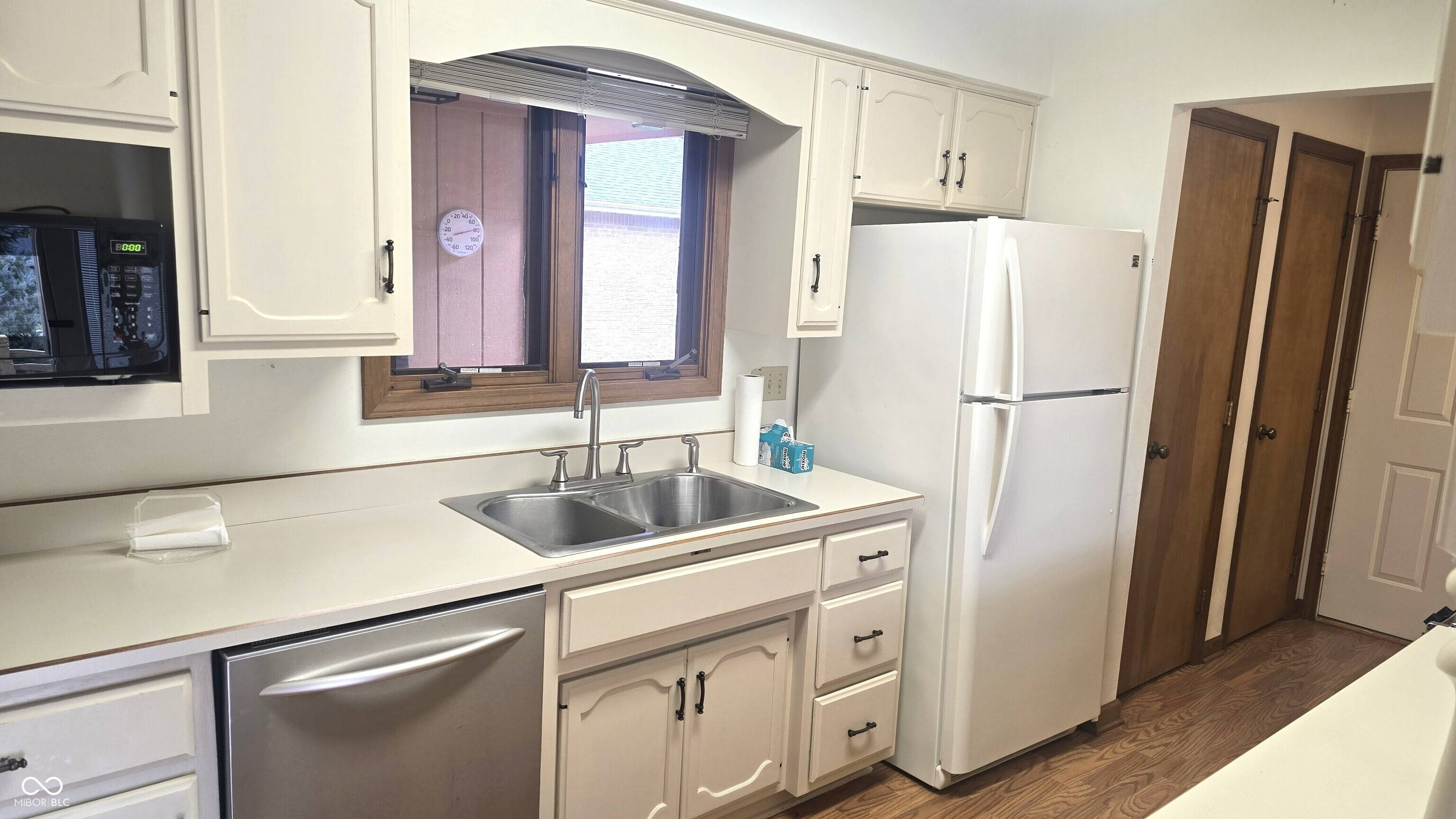 Anderson, IN 46013,606 S Buckingham CT #8-B