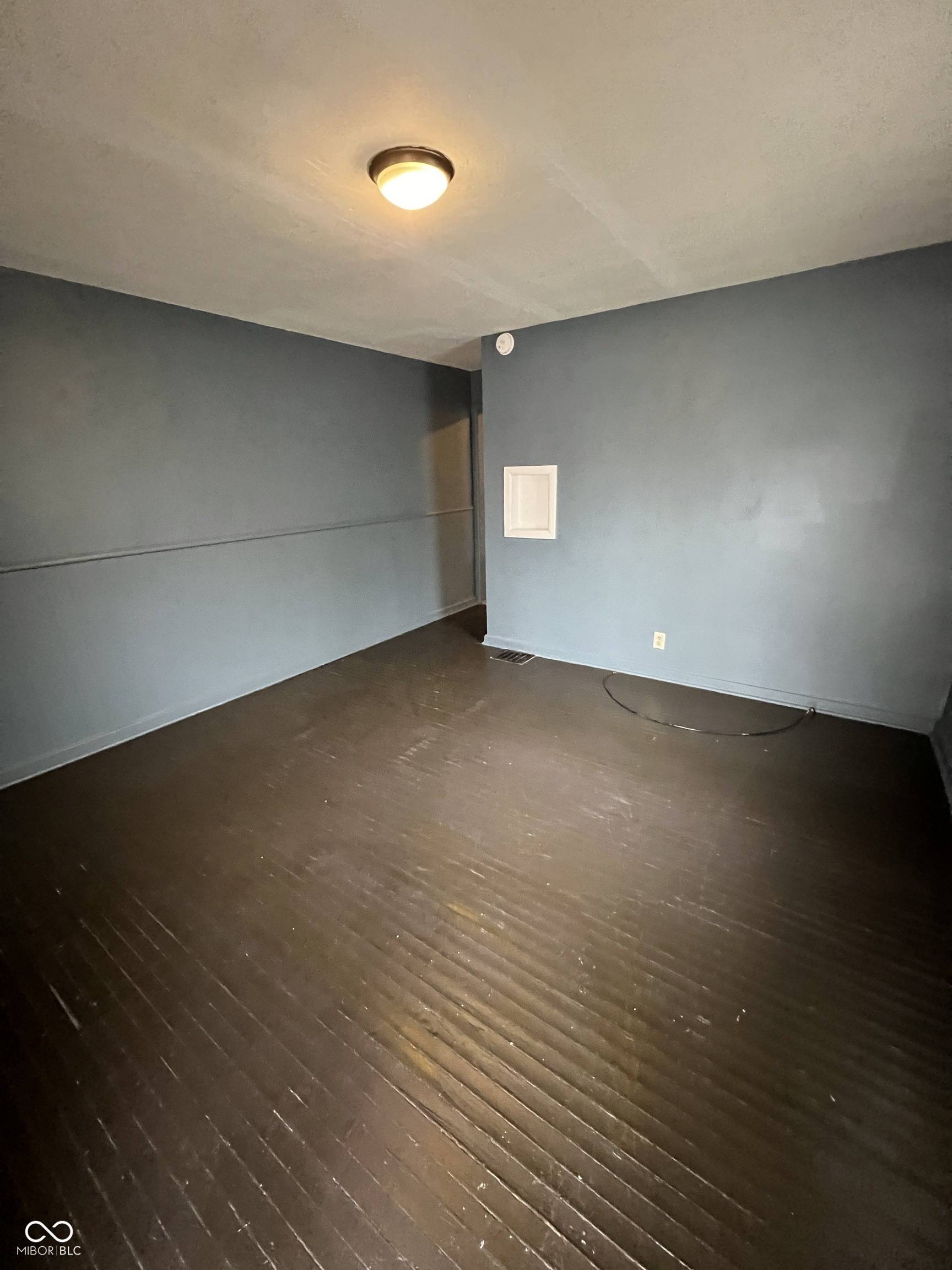 Indianapolis, IN 46222,1111 Medford AVE