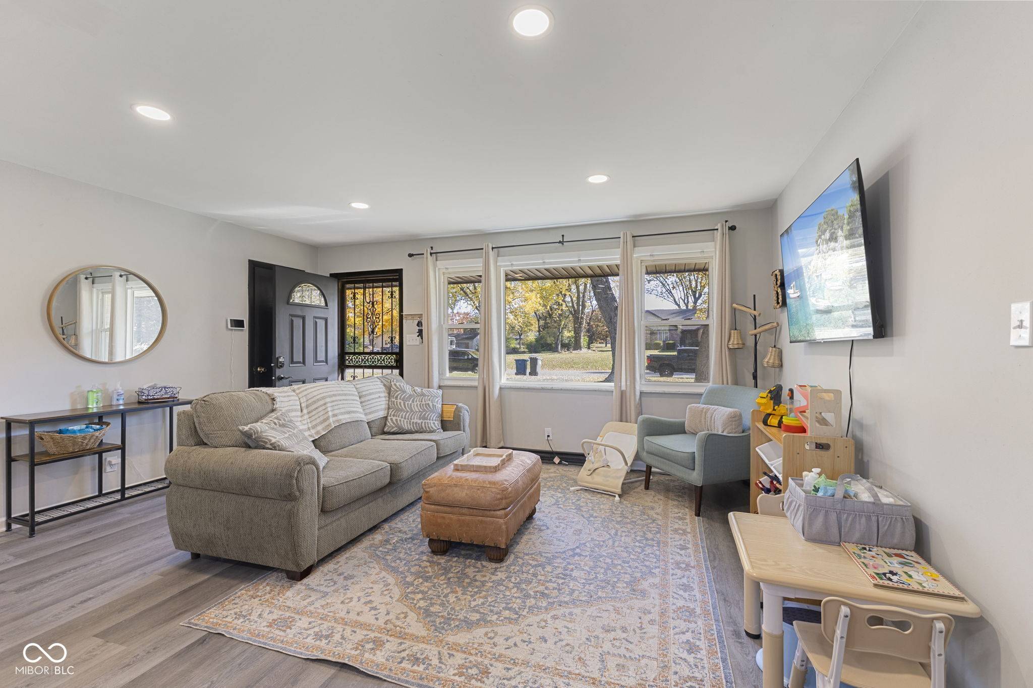 Indianapolis, IN 46217,7006 Mc Lain DR