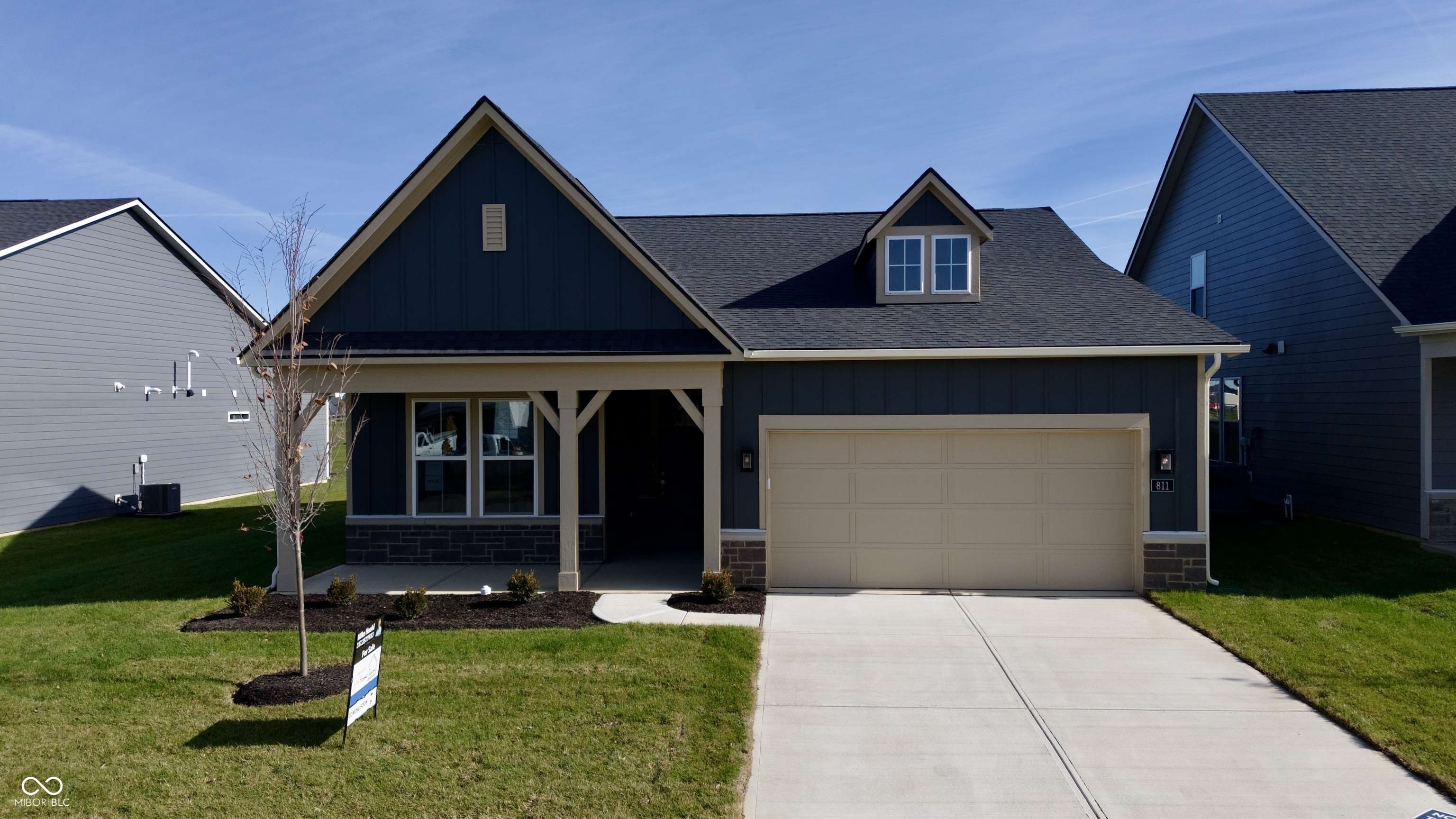 Greenwood, IN 46143,811 Daisy ST