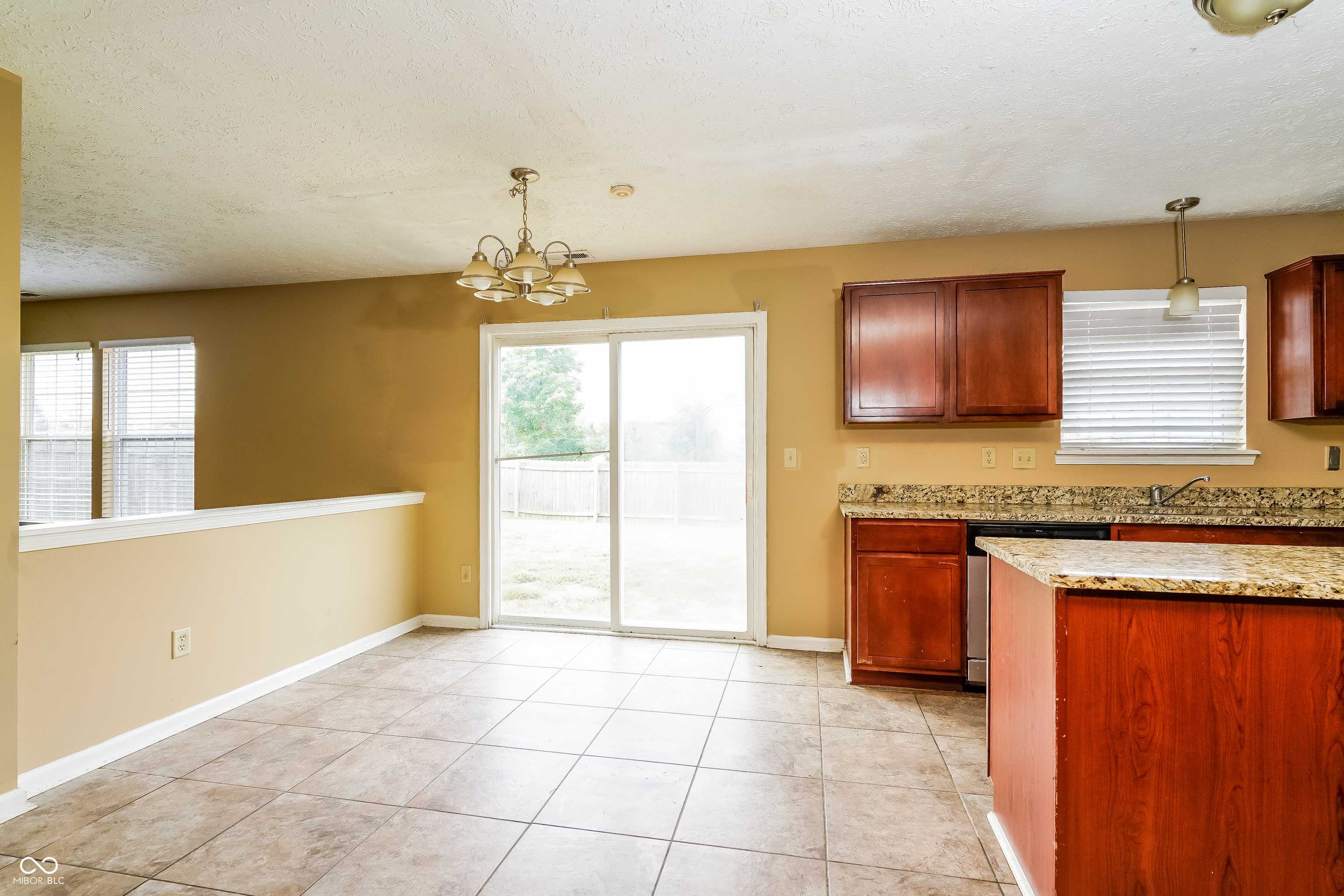 Indianapolis, IN 46229,2146 Rosswood BLVD