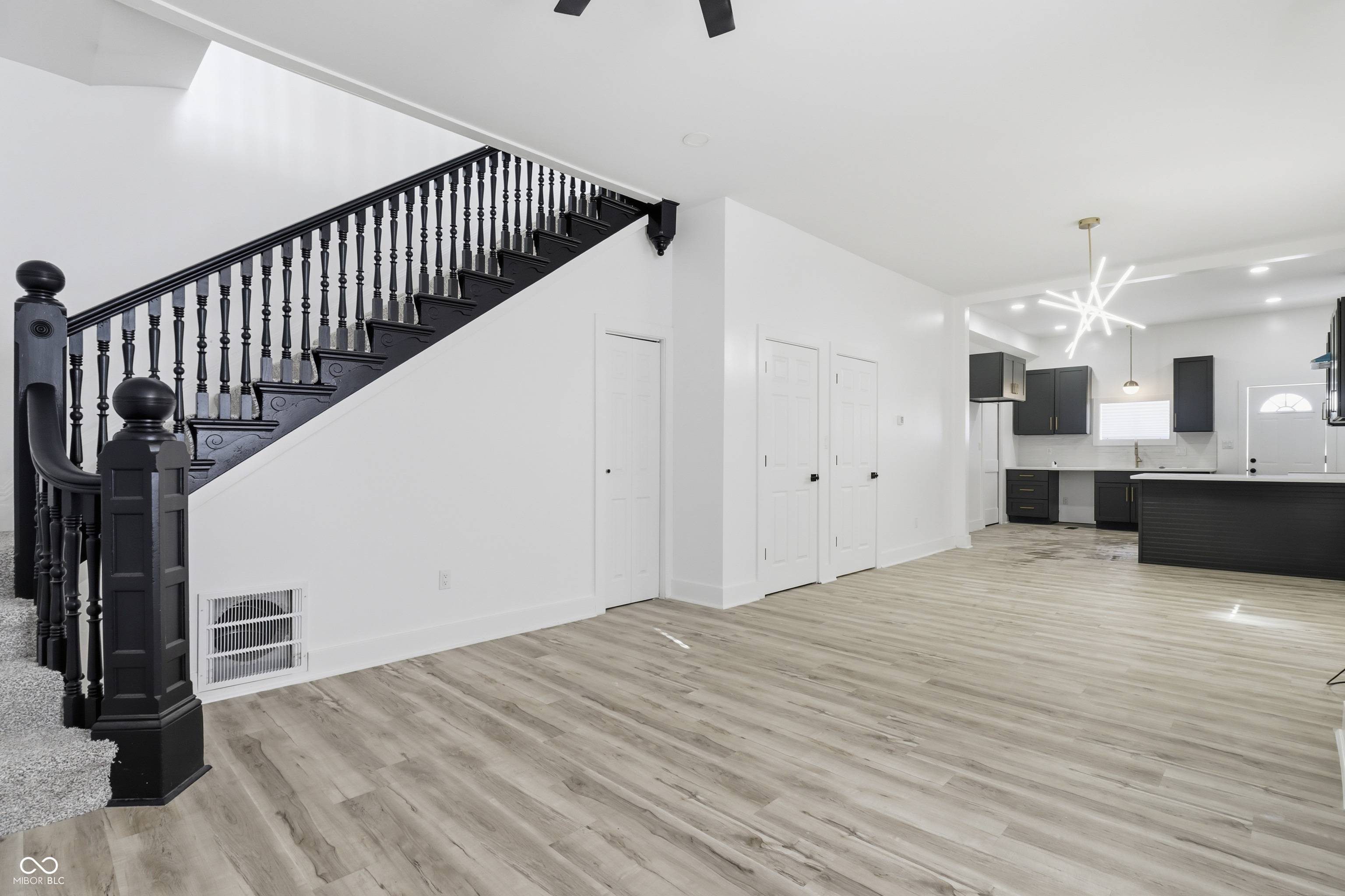 Indianapolis, IN 46201,29 N State AVE