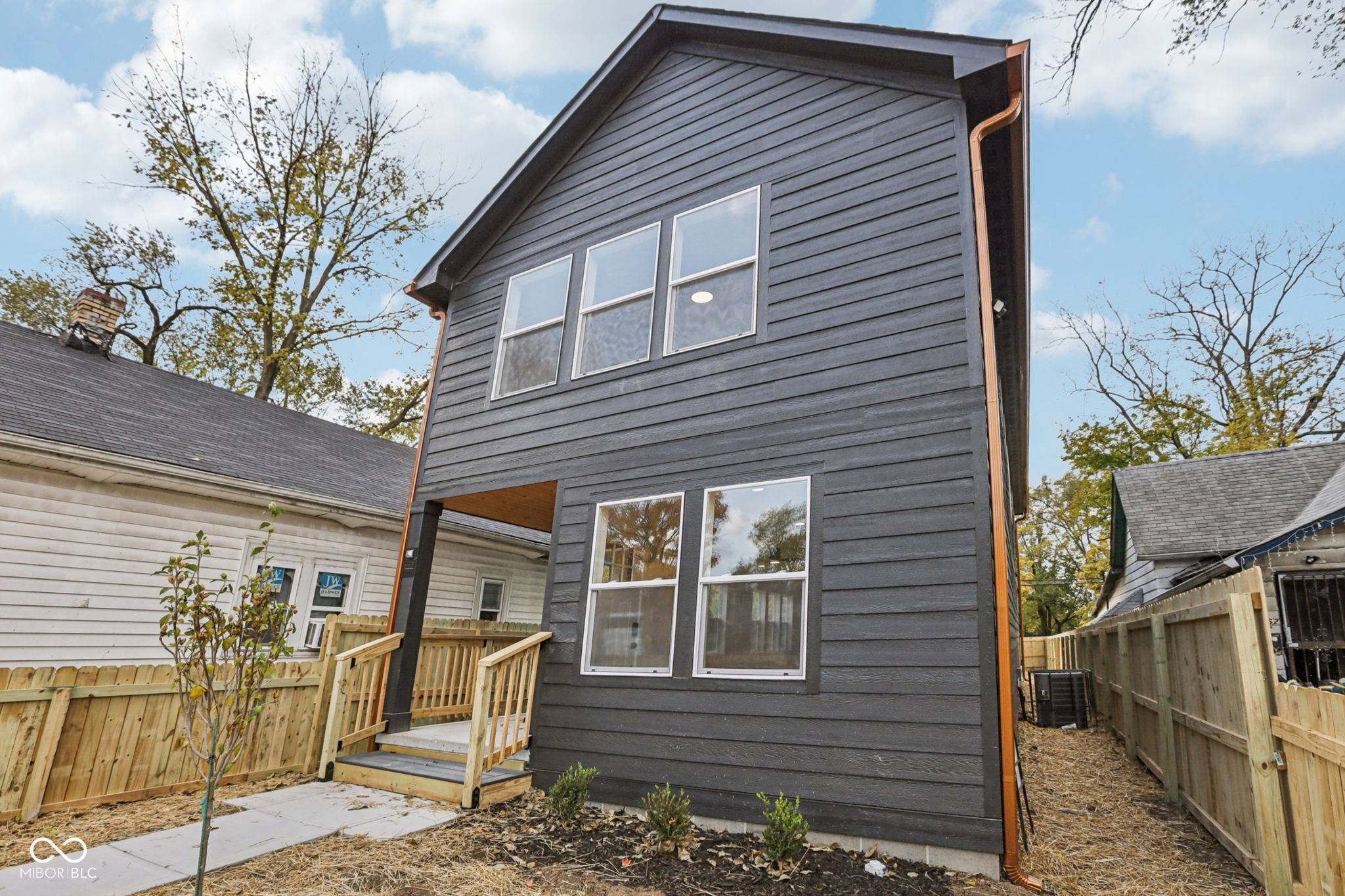 Indianapolis, IN 46208,2658 Burton AVE