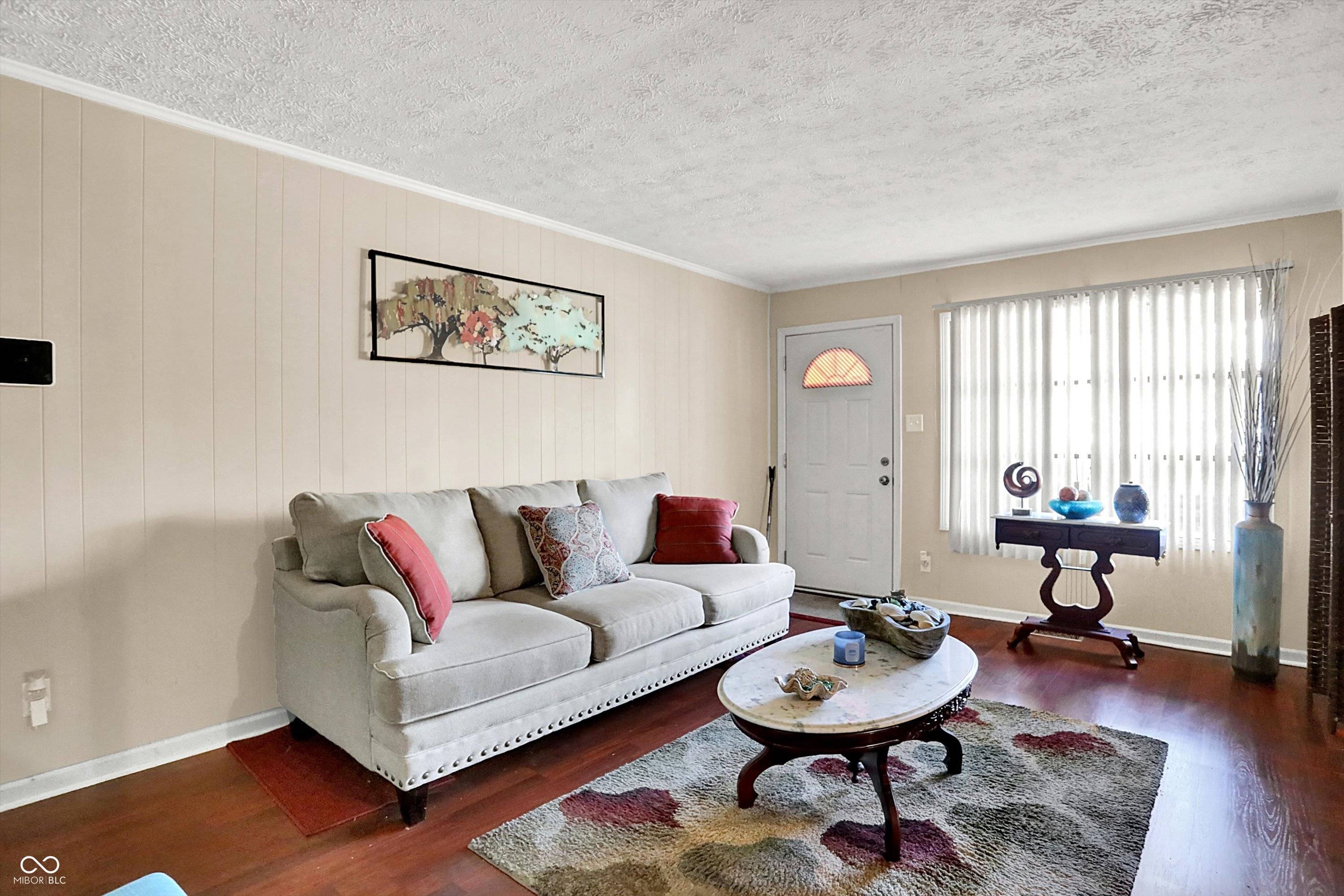 Indianapolis, IN 46219,8345 Laughlin DR