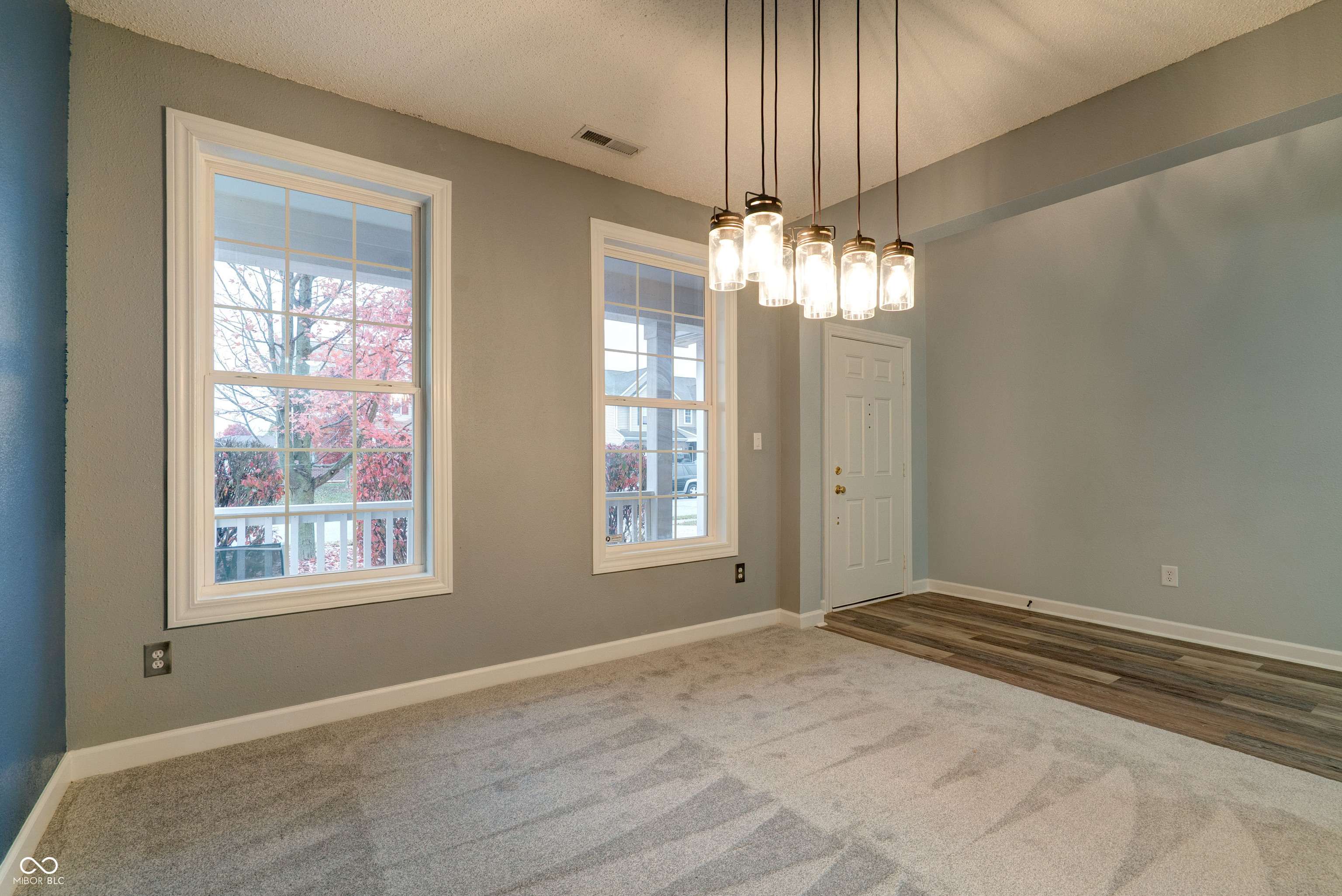 Indianapolis, IN 46239,914 Freestone DR