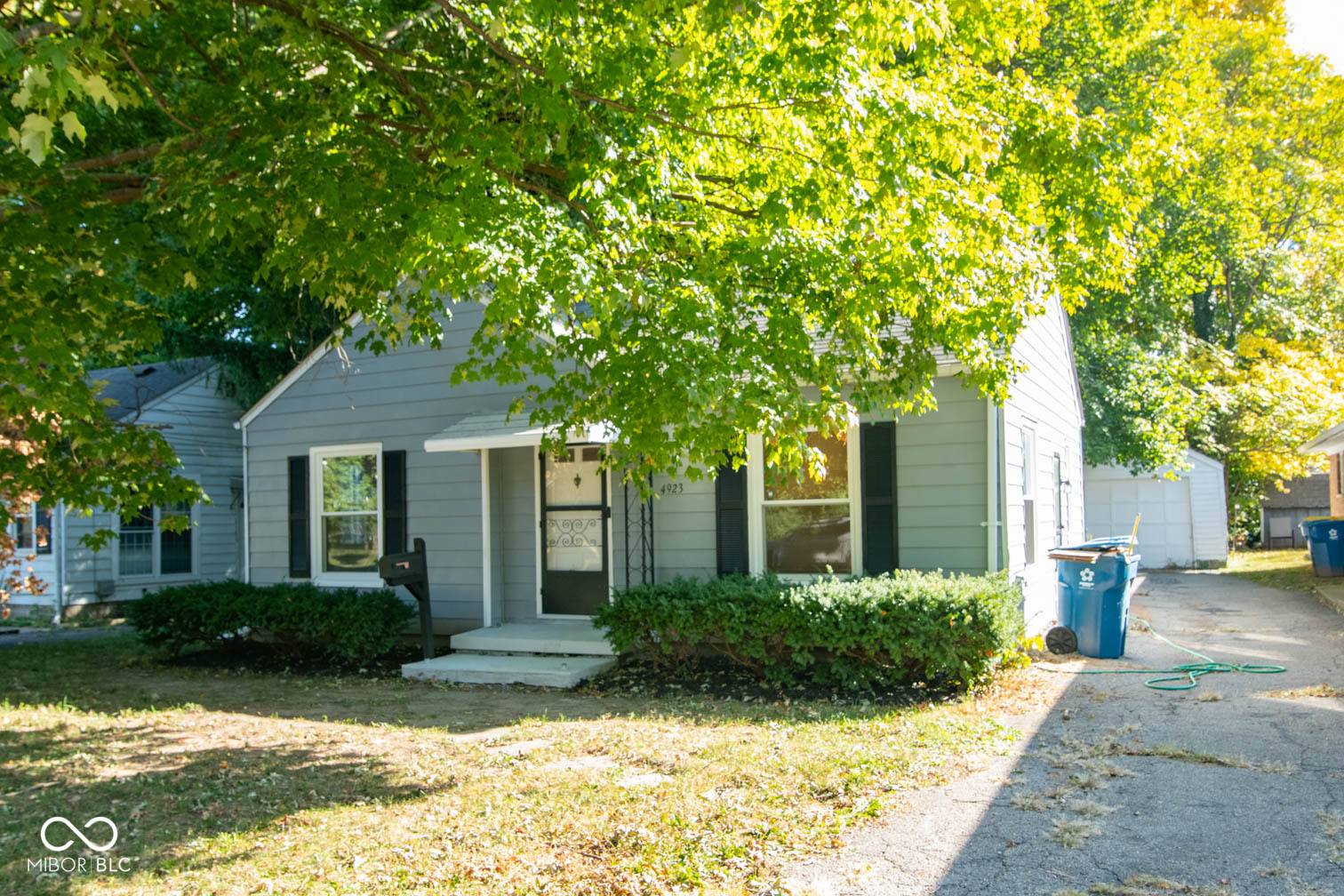 Indianapolis, IN 46205,4923 Carvel AVE