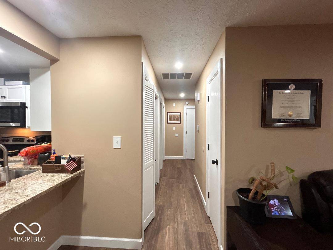 Indianapolis, IN 46229,2810 Heatherlea DR