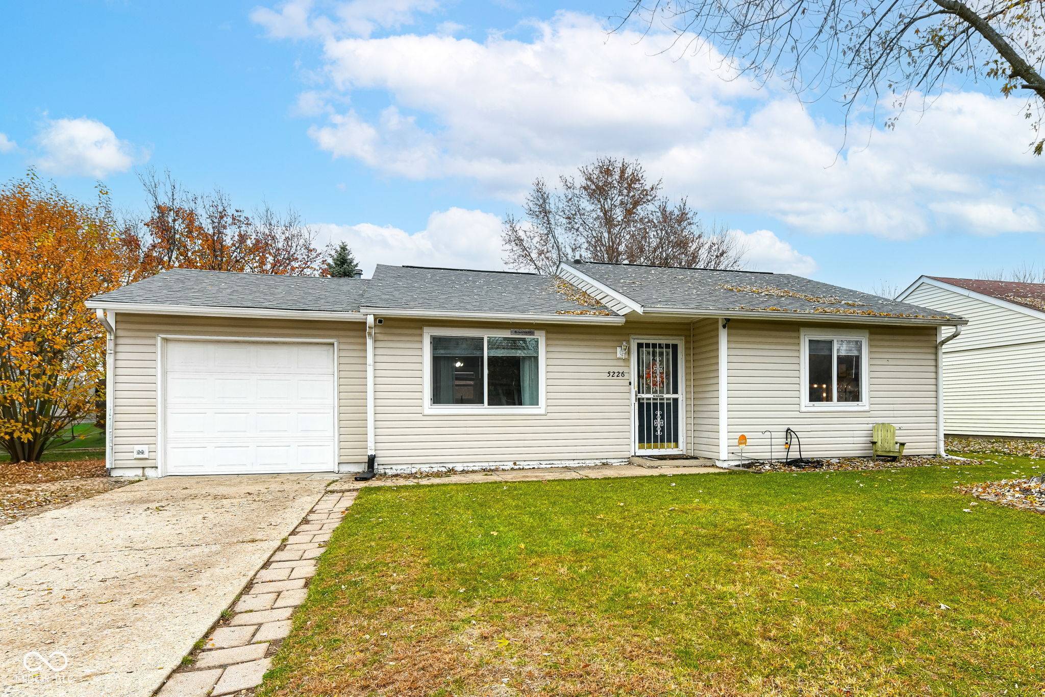 Indianapolis, IN 46237,5226 Padre LN