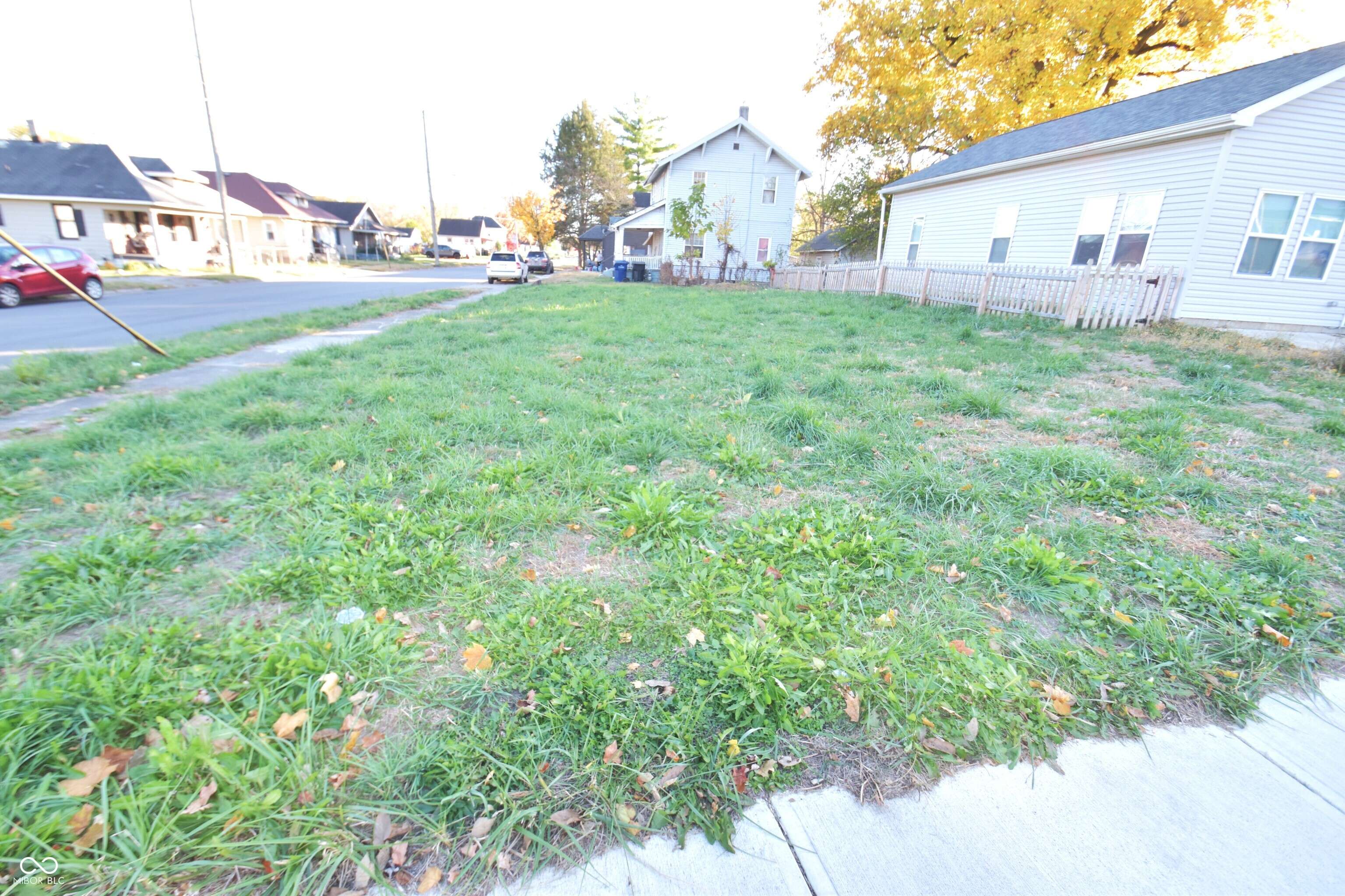 Anderson, IN 46016,1209 Locust ST