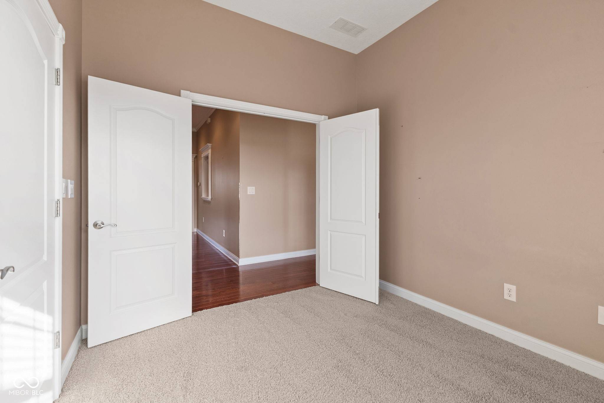 Greenwood, IN 46143,5166 Copperwood DR