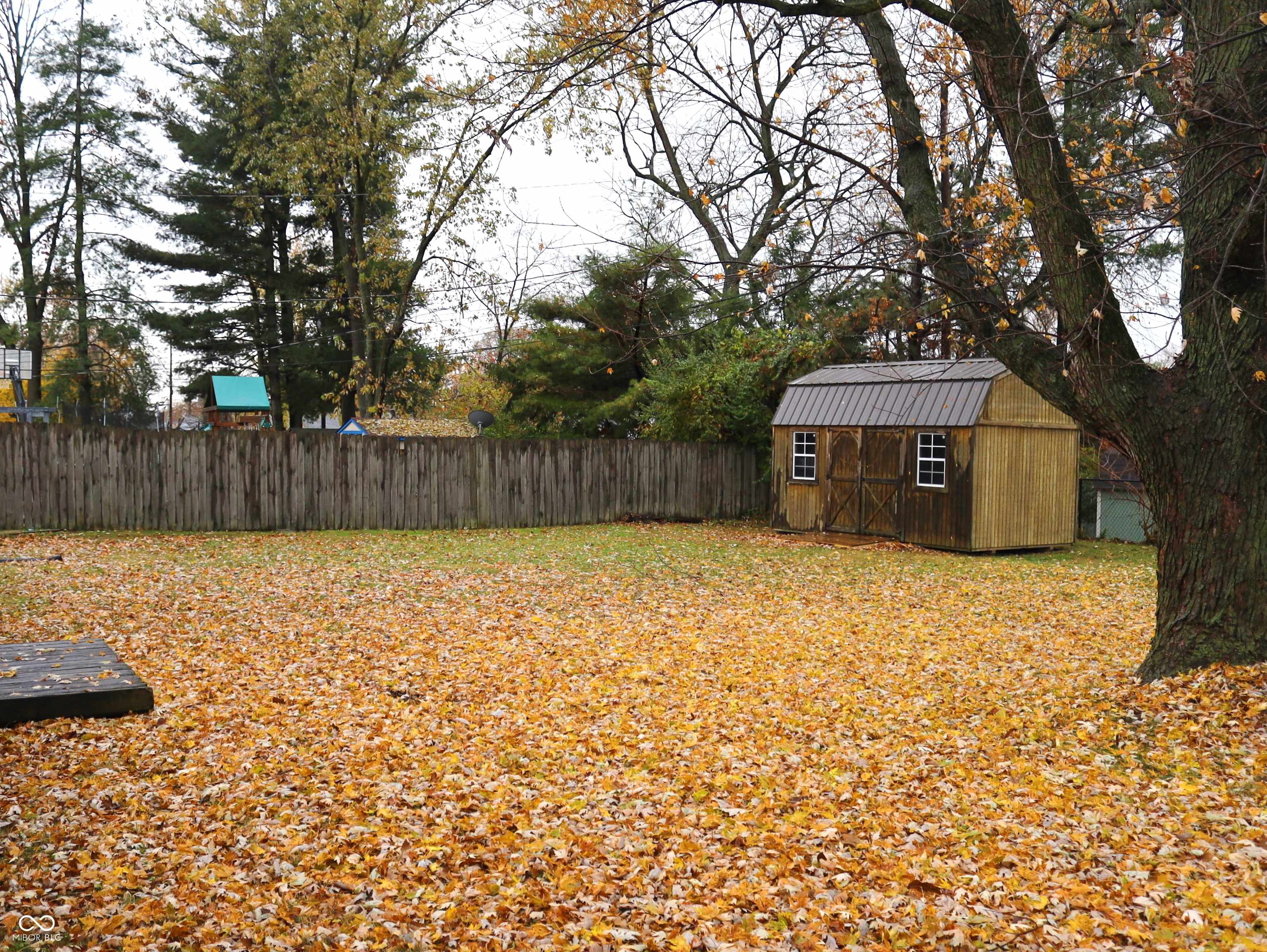 Greenwood, IN 46143,908 Summer RD