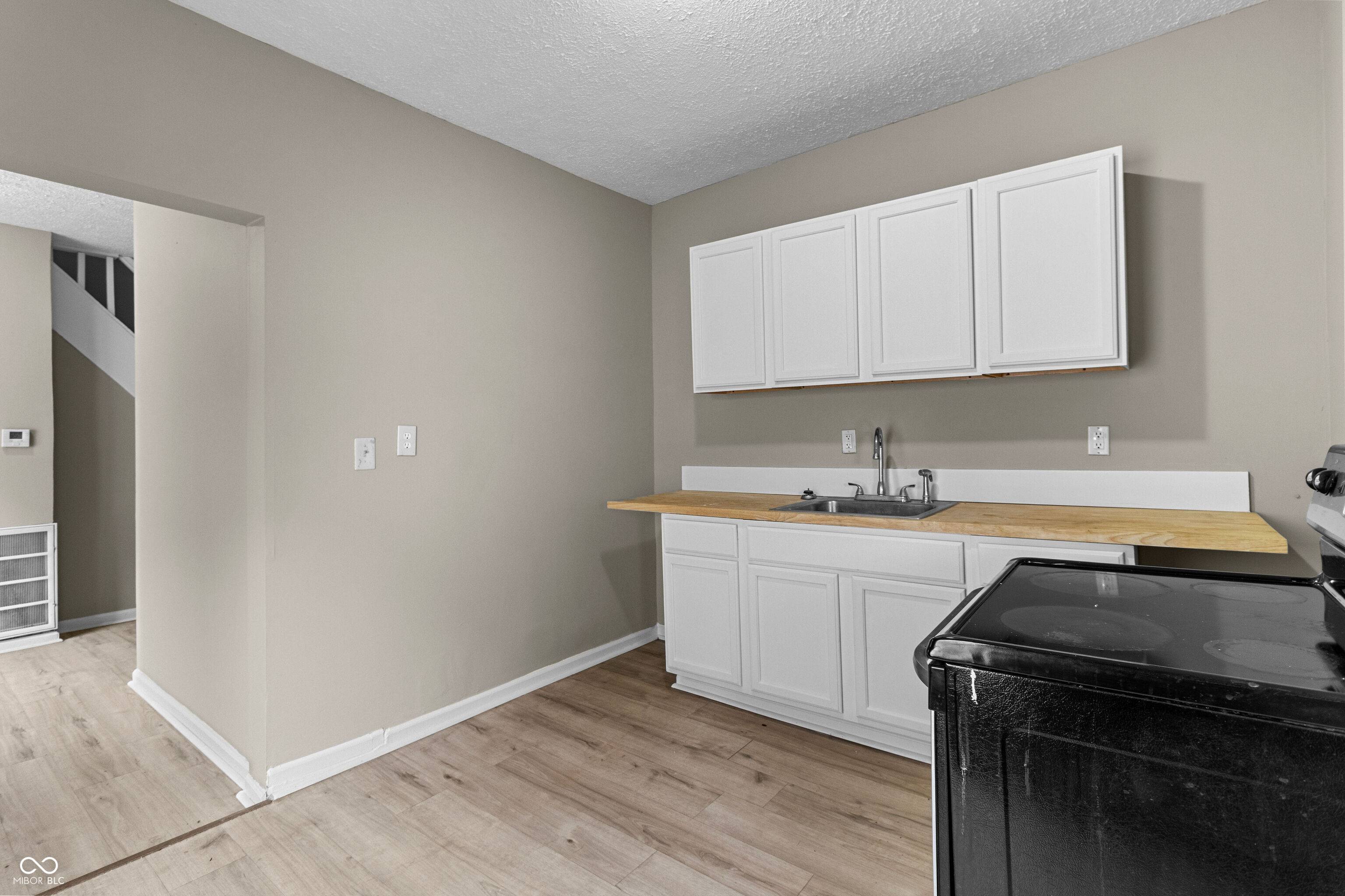 Indianapolis, IN 46201,241 Eastern AVE