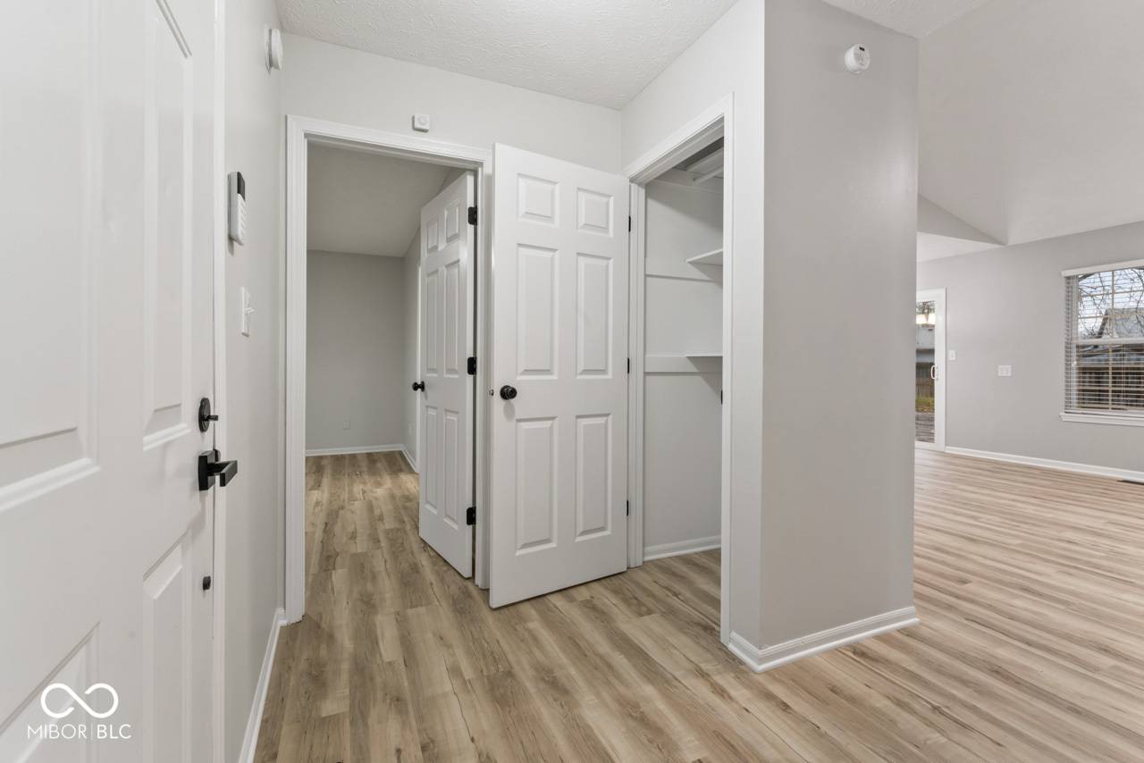 Indianapolis, IN 46221,6833 Bannock CIR