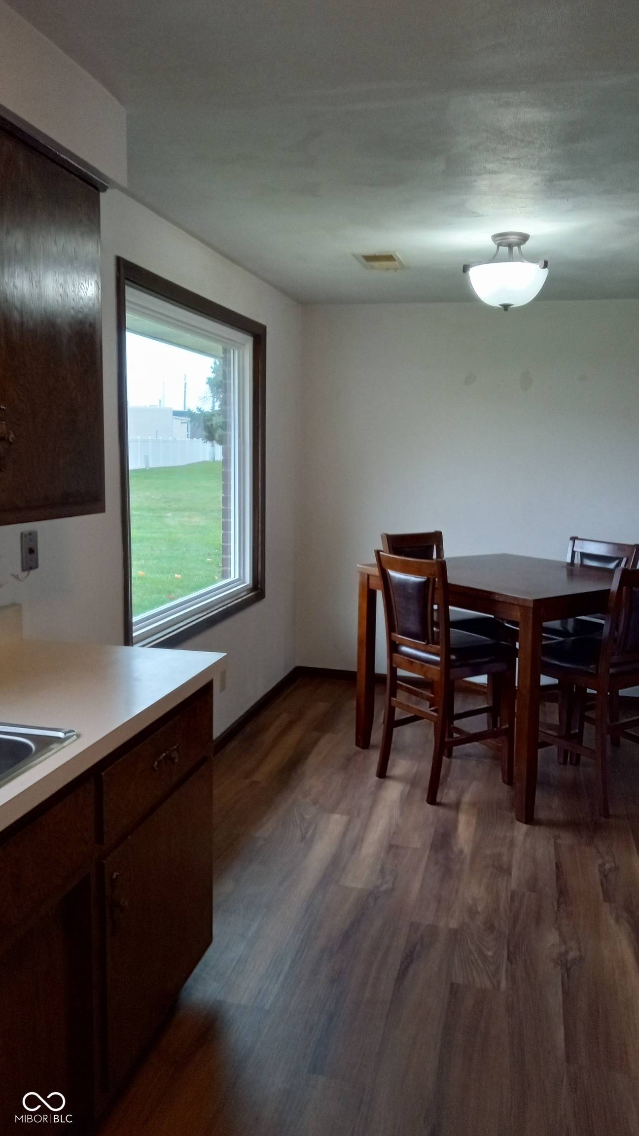 Anderson, IN 46013,2033 Alhambra CT #B