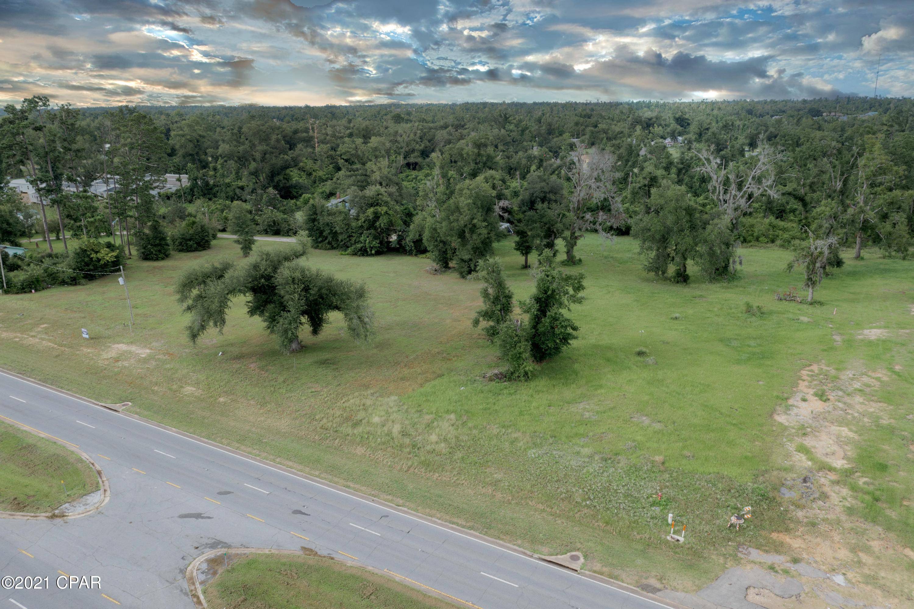 Marianna, FL 32446,4758 Highway 90