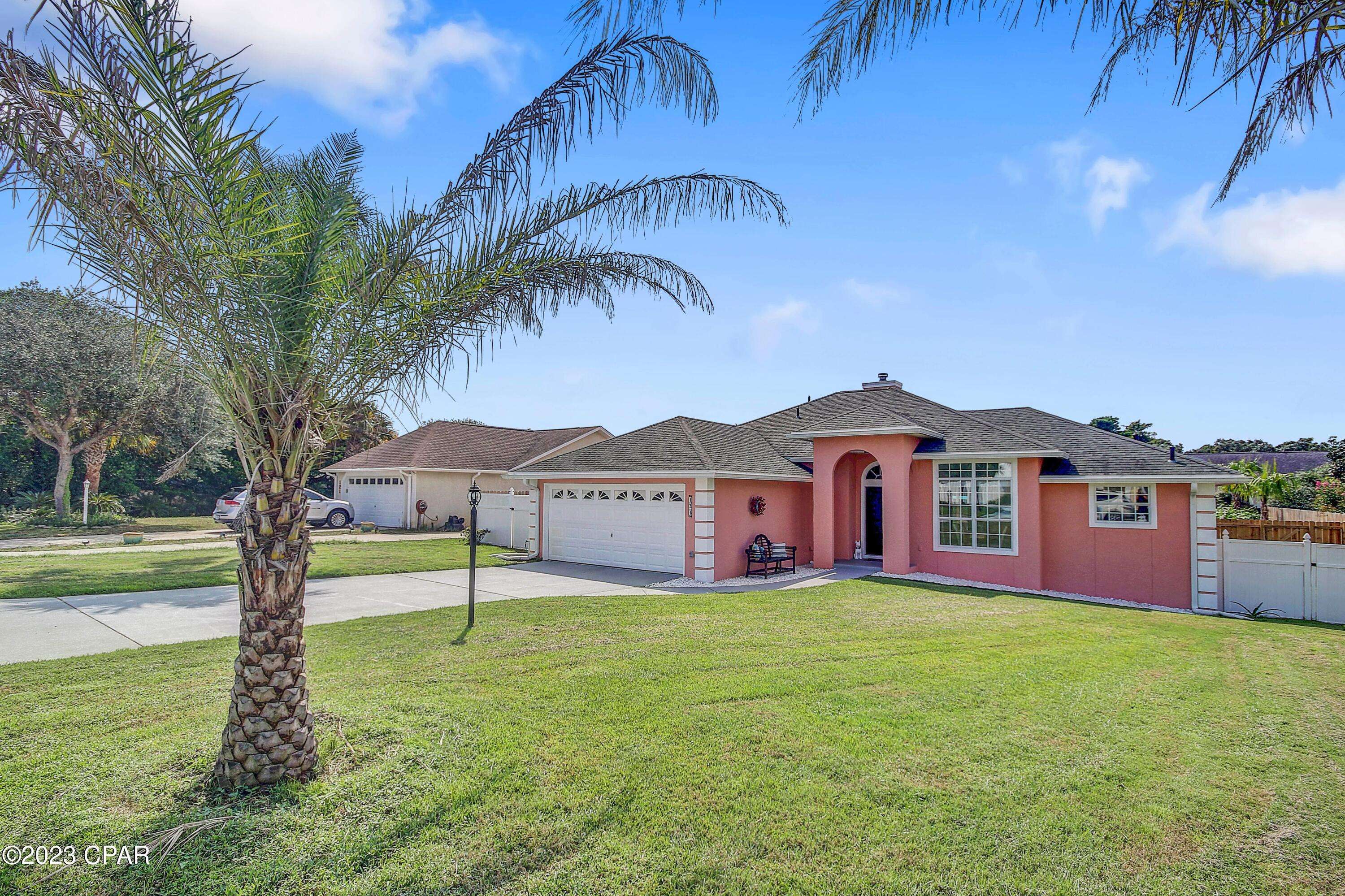 Panama City Beach, FL 32413,123 Sun LN
