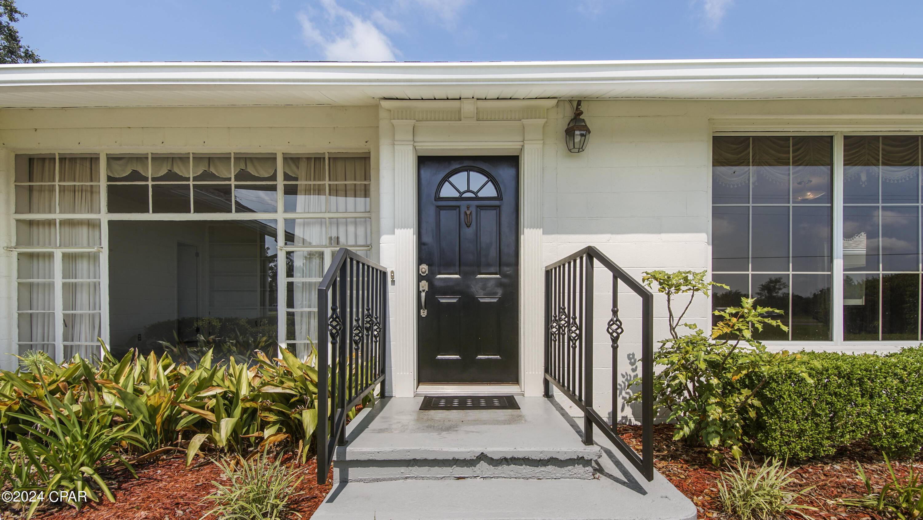 Blountstown, FL 32424,19048 NE State Road 69
