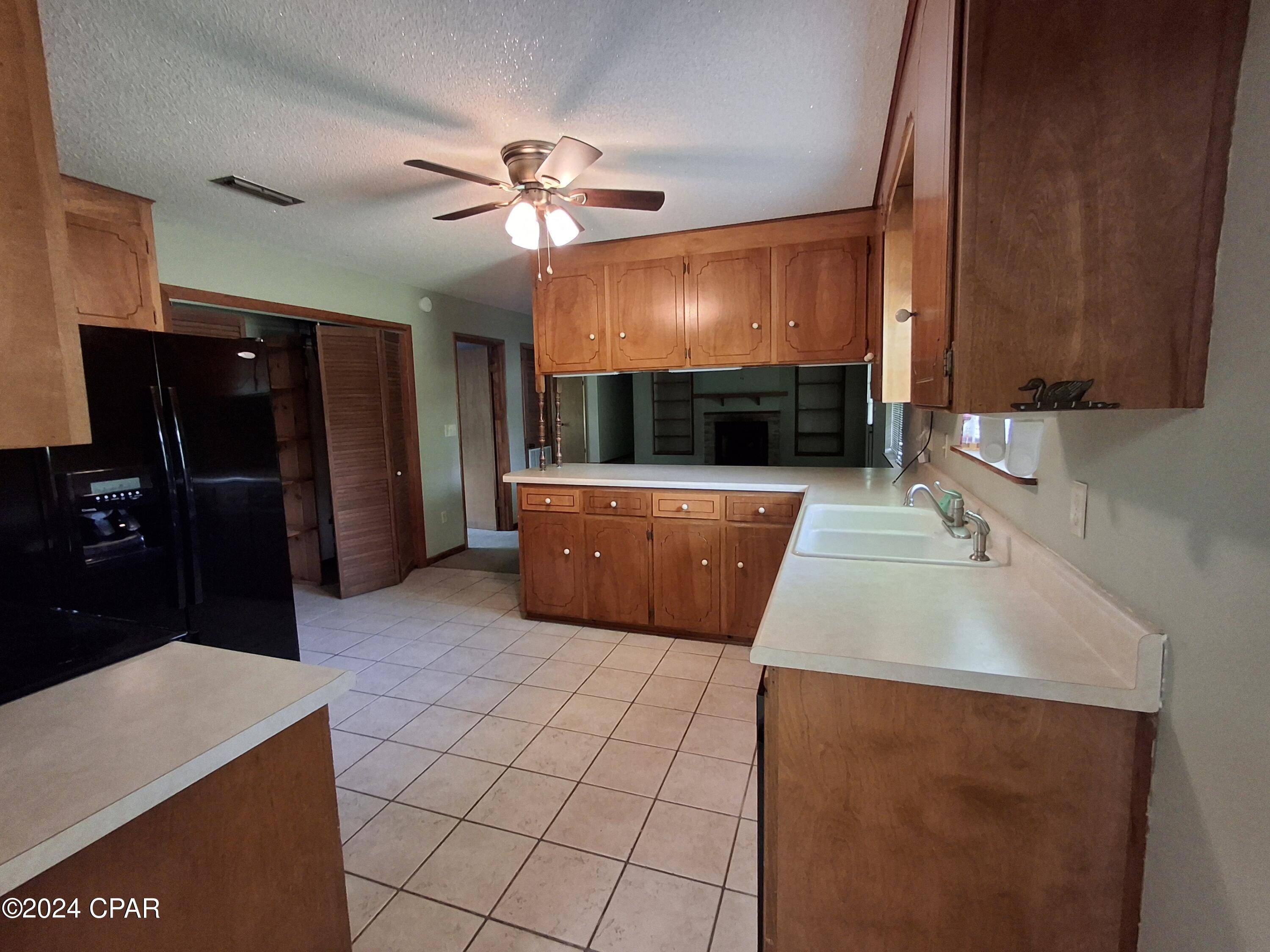 Grand Ridge, FL 32442,2028 Inwood RD