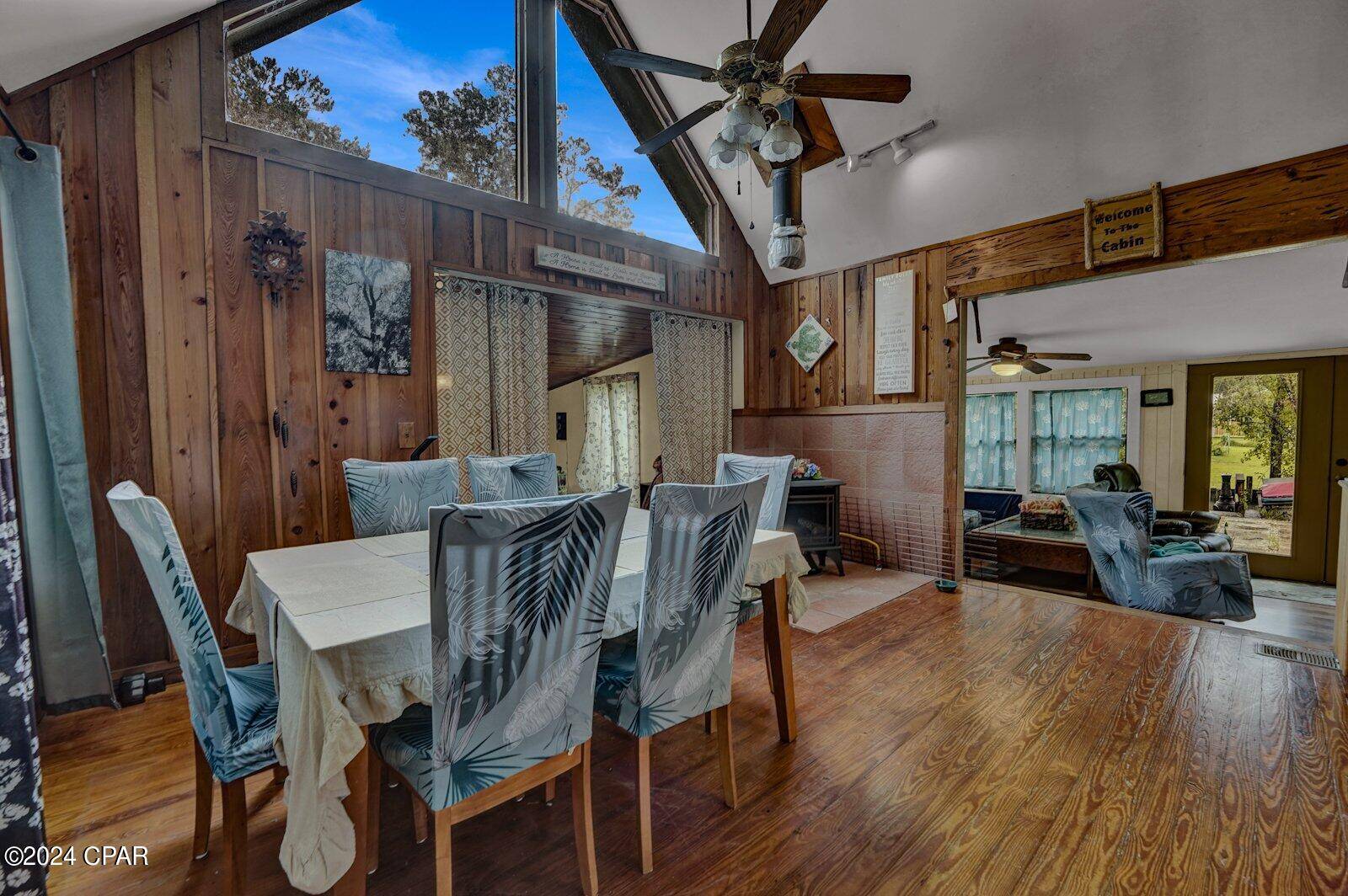 Vernon, FL 32462,870 Boonie LN