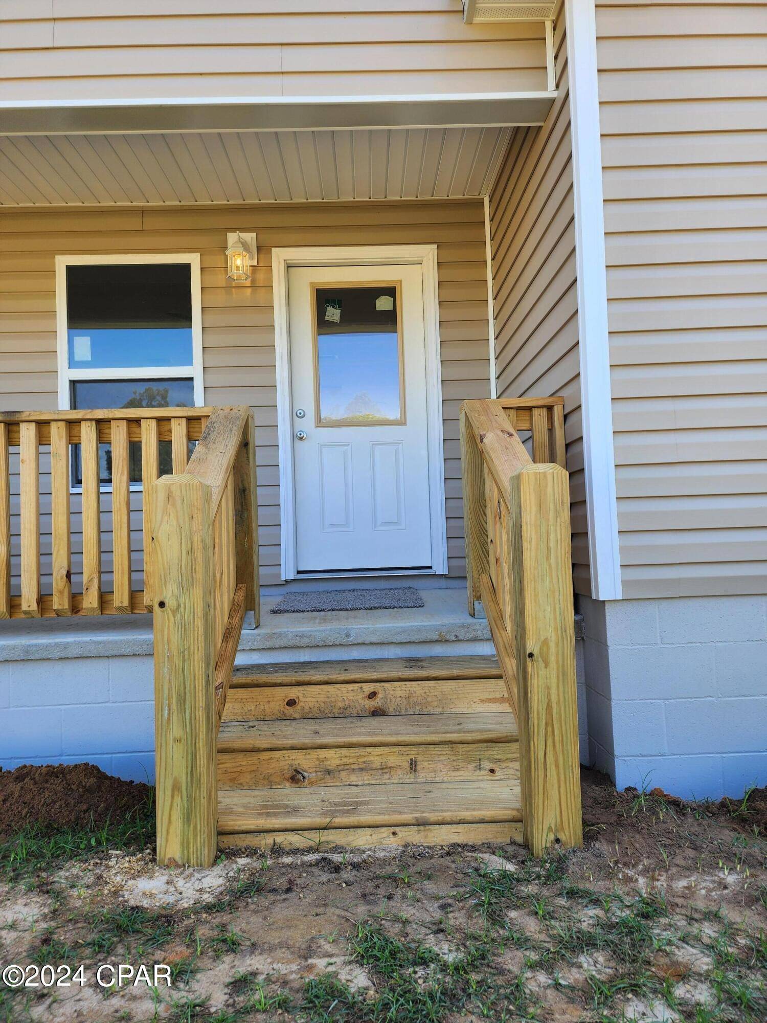 Grand Ridge, FL 32442,2124 Aaron AVE