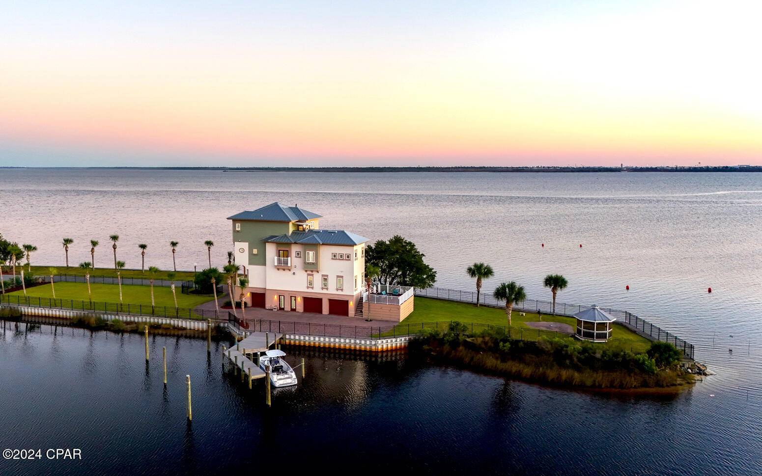 Panama City, FL 32404,6701 Yacht Club DR