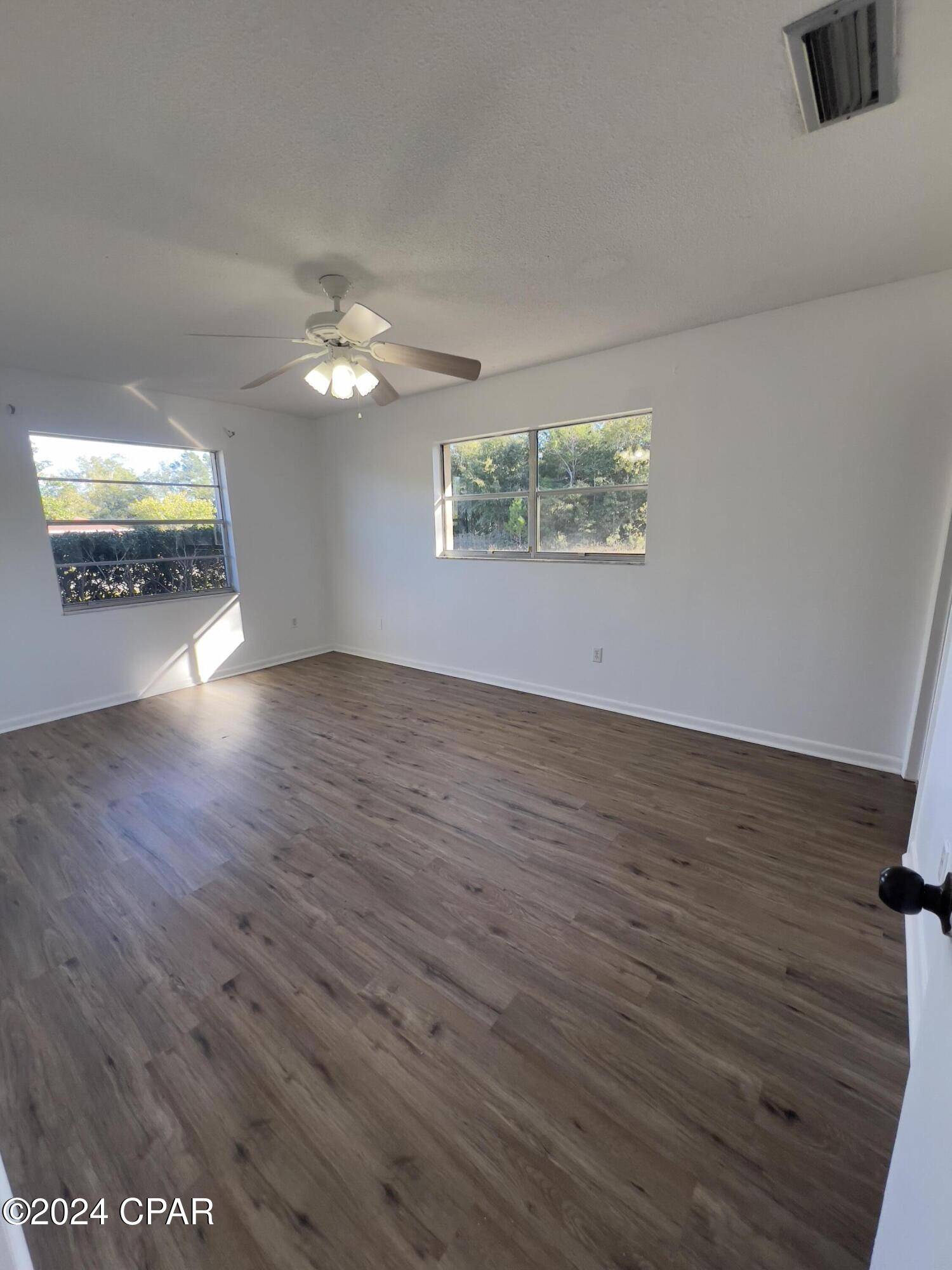 Chipley, FL 32428,4092 Fairbanks DR