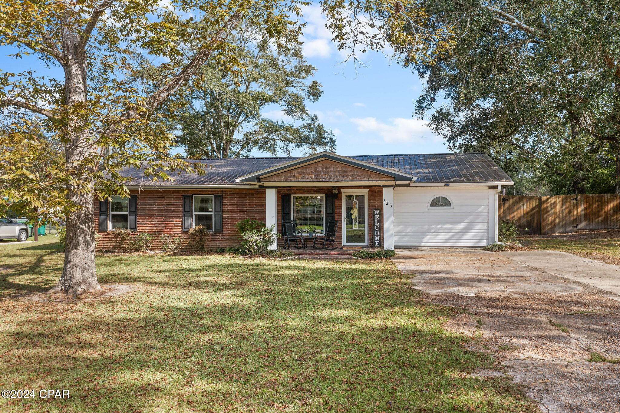 Chipley, FL 32428,823 8th ST