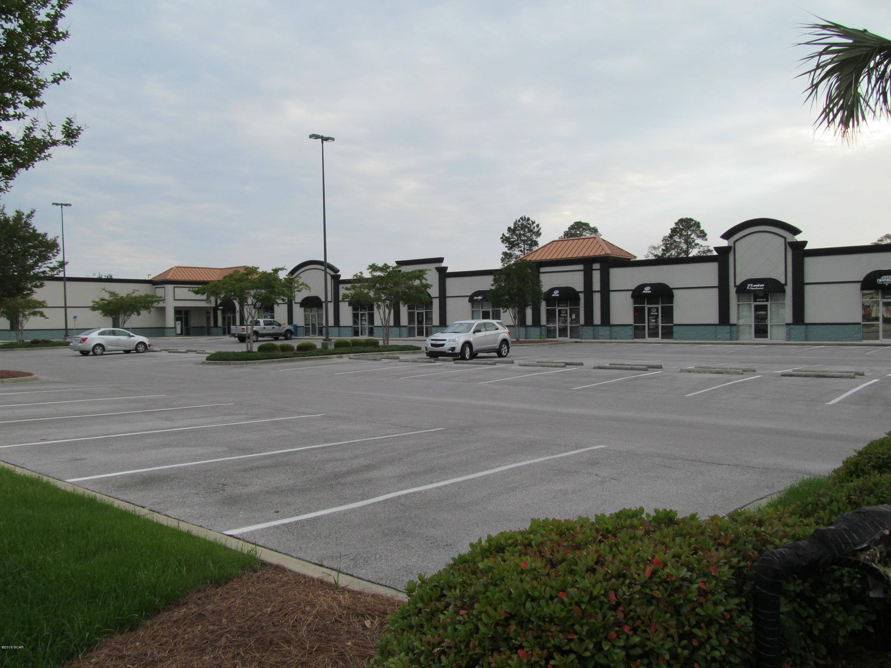 Panama City, FL 32405,3009 HIGHWAY 77 #O + P