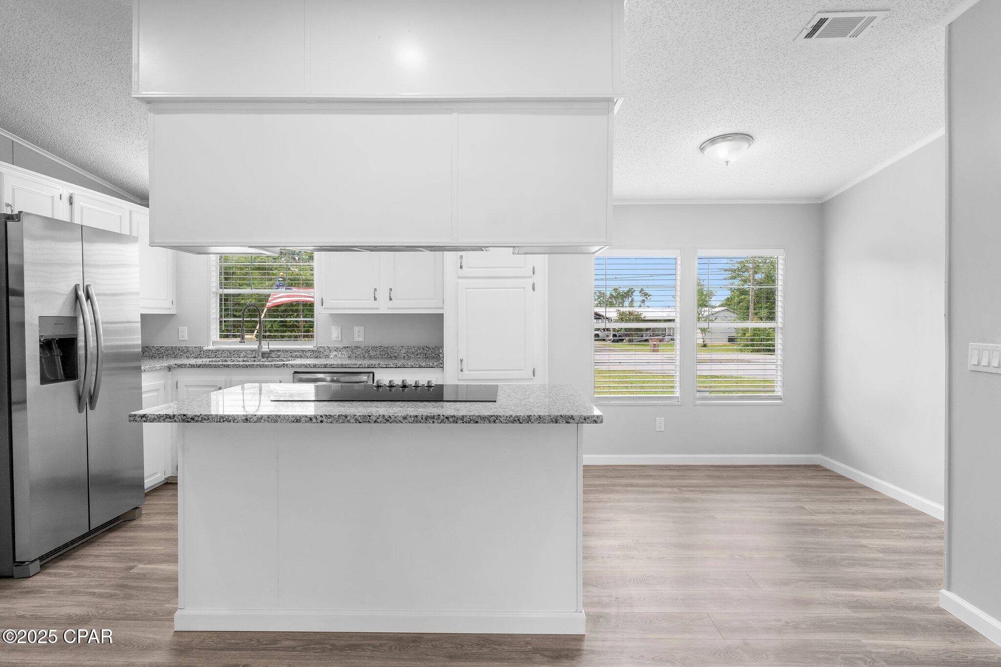 Panama City, FL 32404,9323 James WAY